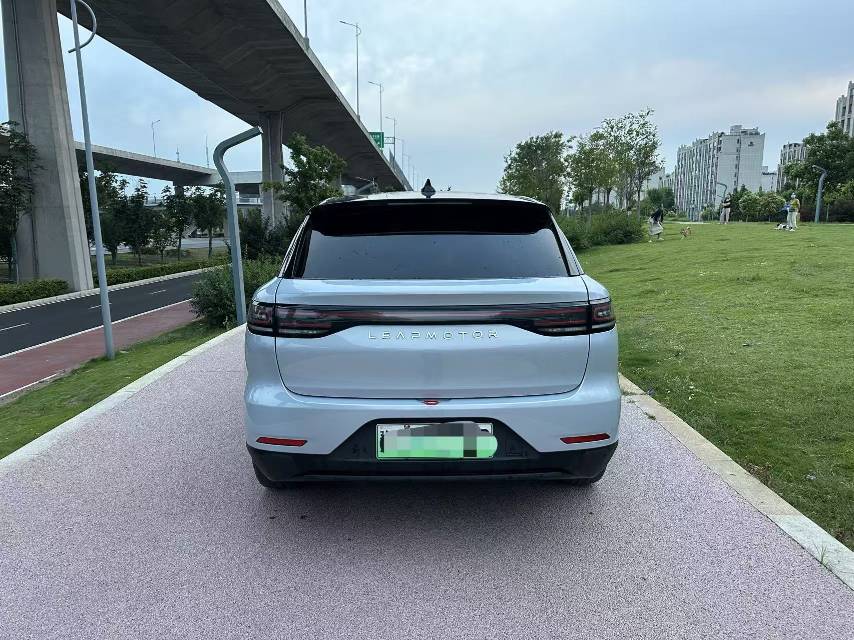 零跑 2023款 C11 180 舒享版