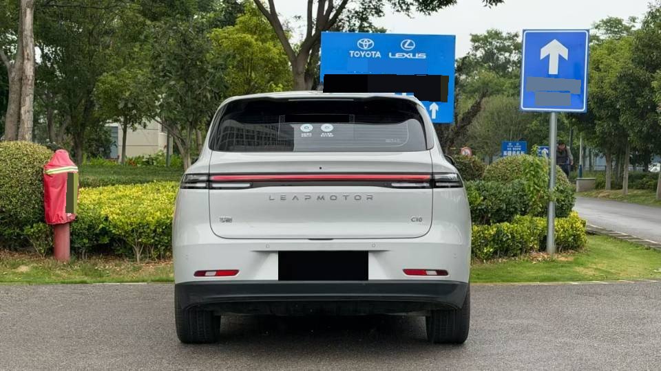 零跑 2026款 C10 210 激光雷达版