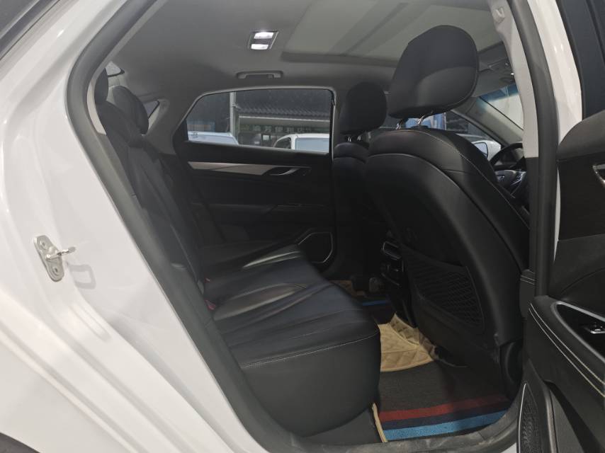 Geely 2020 Borui GE MHEV 1.5T MHEV Yaoxiang Edition