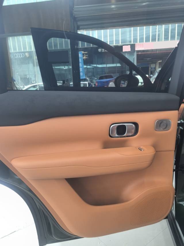 Leapmotor 2024 C16 200 Deluxe Edition