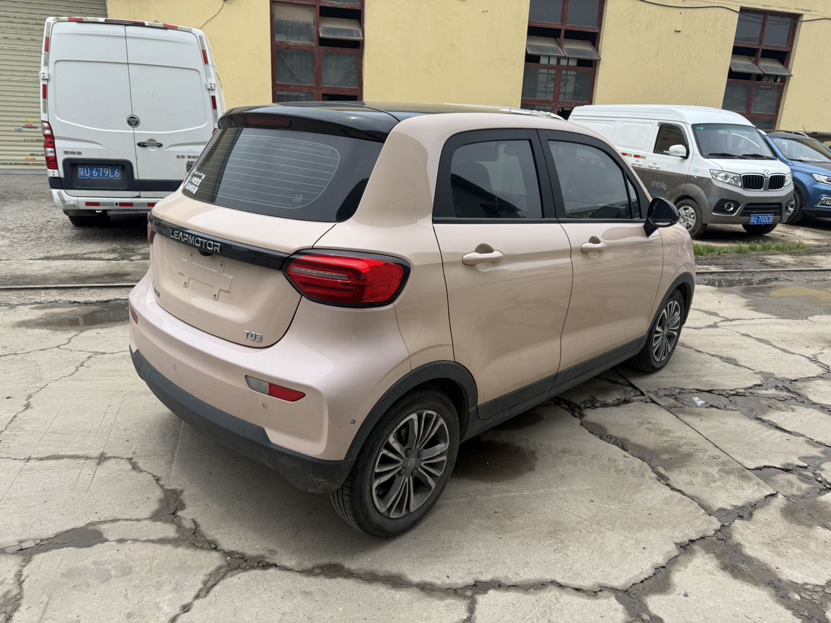 Leapmotor 2020 T03 400 Luxury Edition