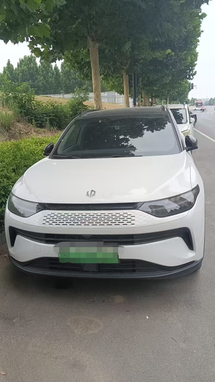 零跑 2023款 C11 180 舒享版