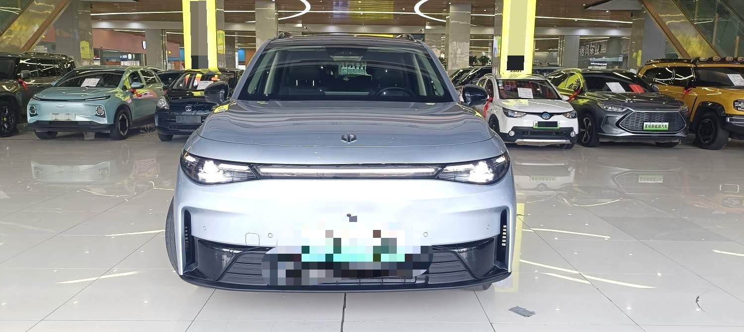 零跑 2024款 C16 200尊享版
