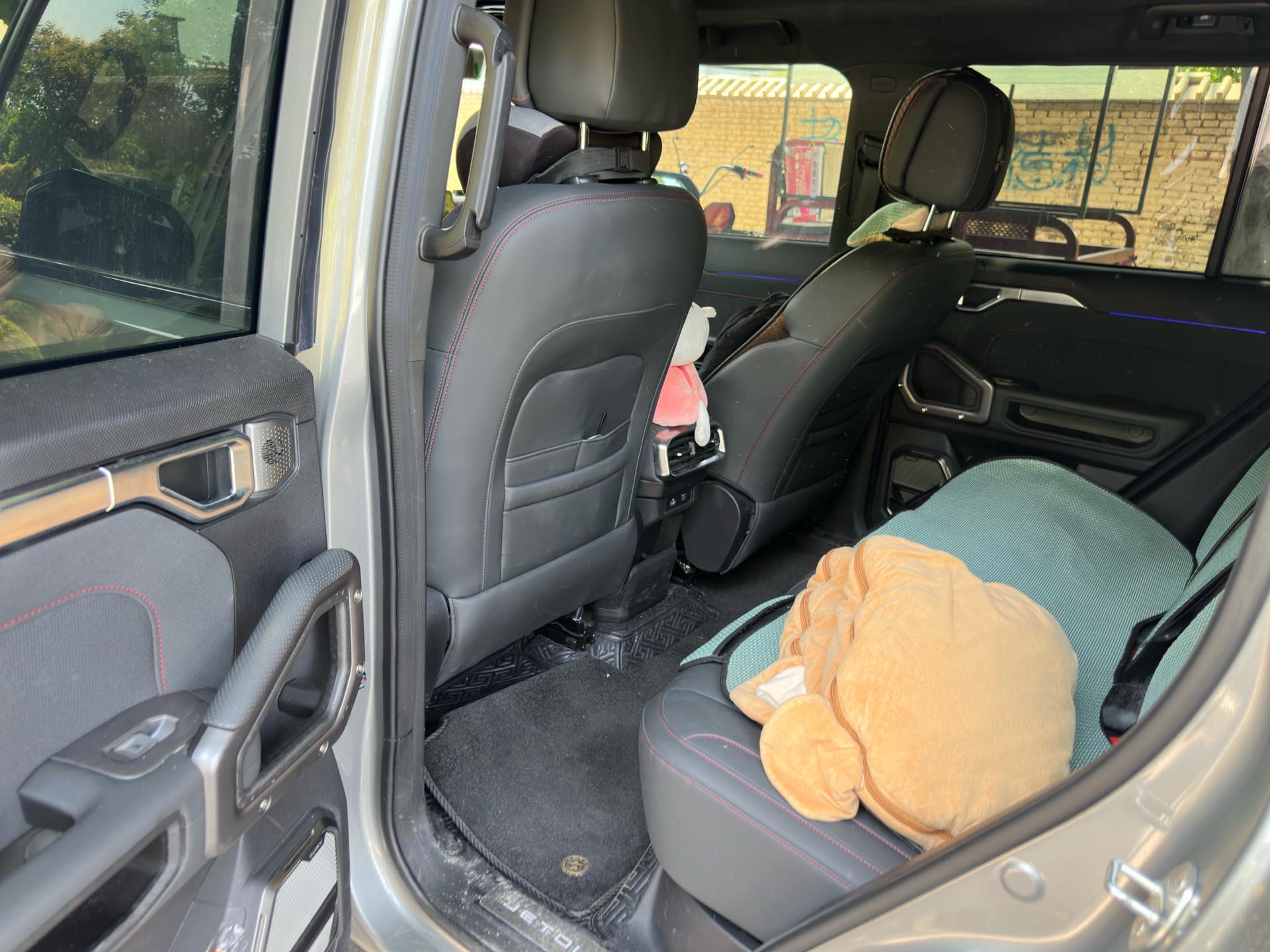 JETOUR 2023 Traveler 2.0T 4WD Conquest PRO