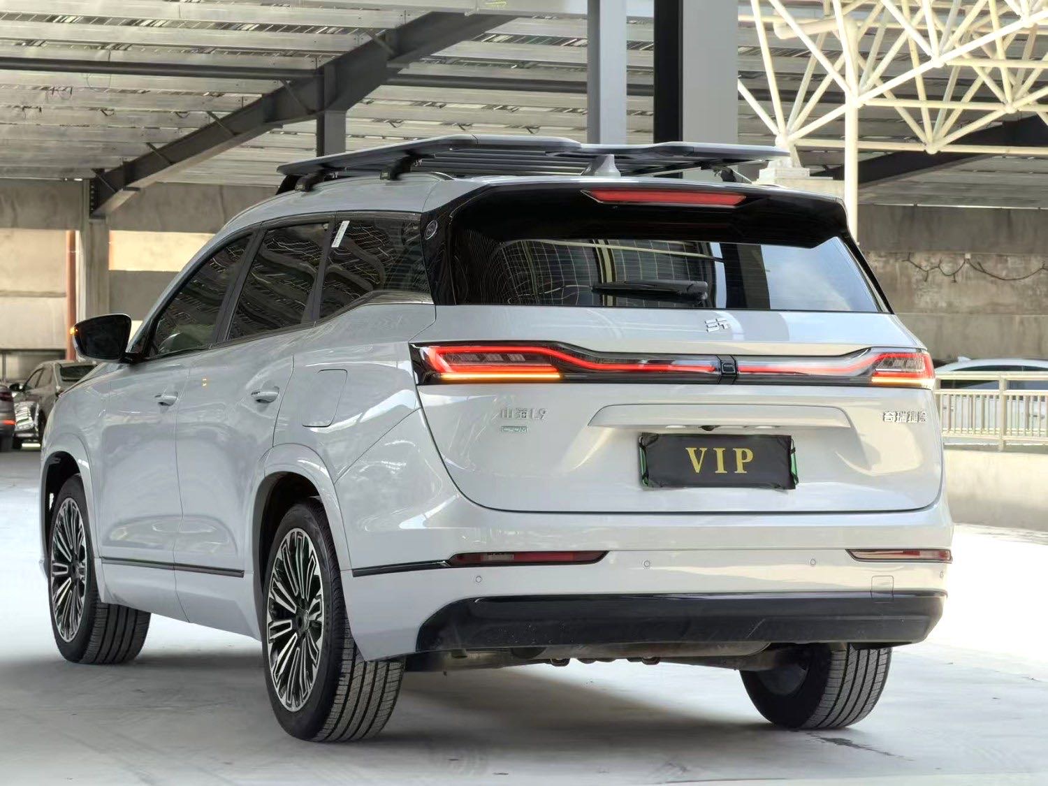 JETOUR 2025 Shanhai L9 1.5TD Luxury 7-Seater