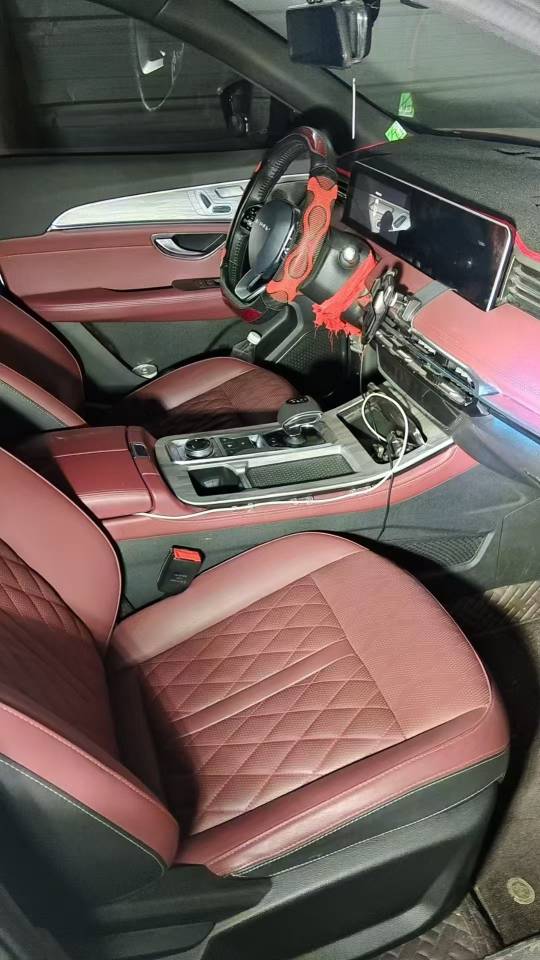 JETOUR 2023 X70 PLUS 1.6T Stronger 7-Seater