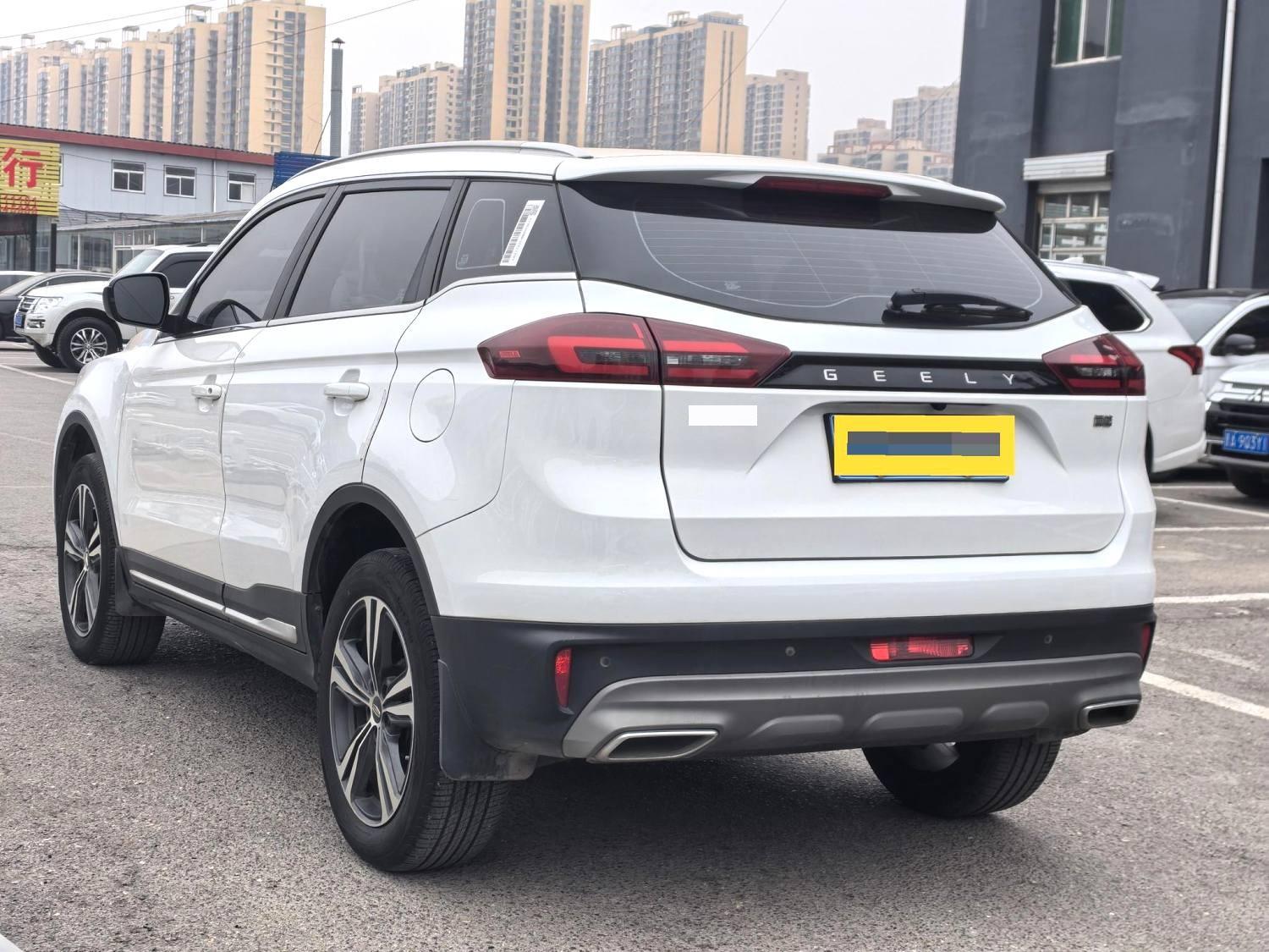 吉利 2022款 博越 1.8TD 智雅型