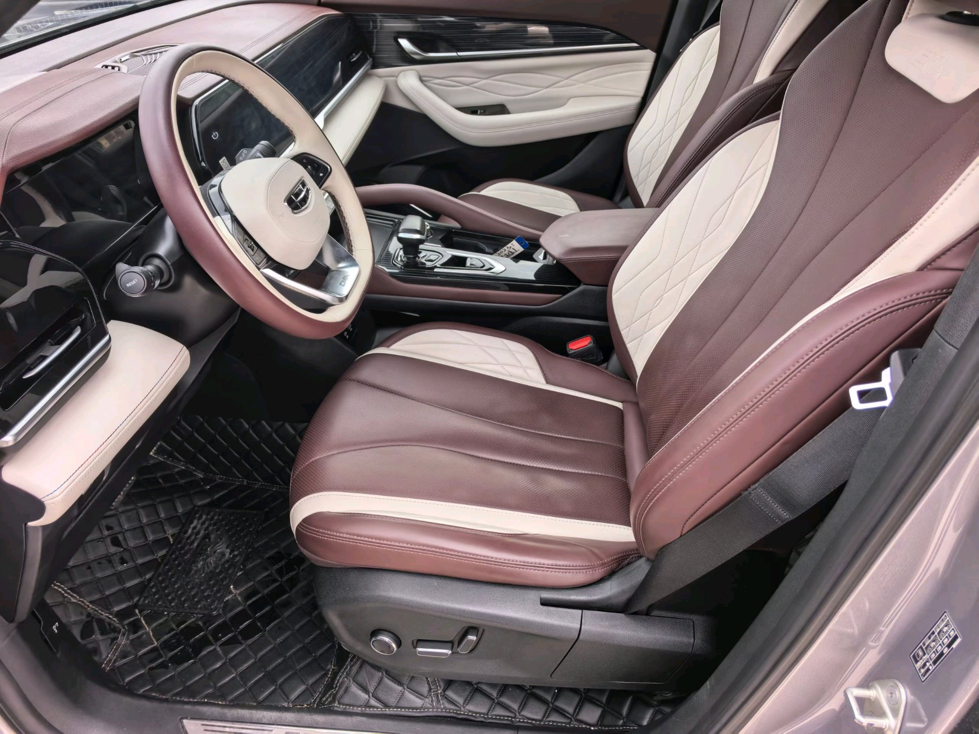 Geely 2021 Xingyue L 2.0TD EVO two-wheel drive Zhizun