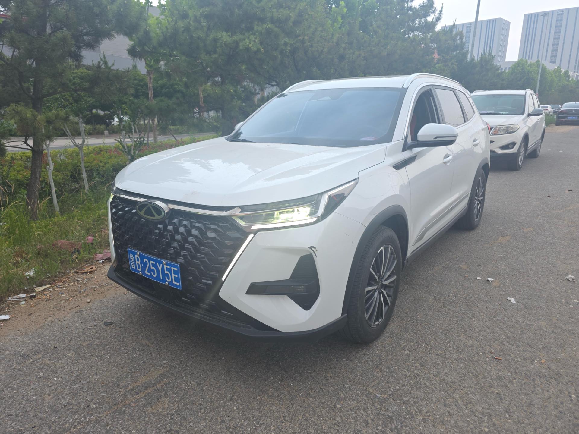 奇瑞 2024款 瑞虎8 PRO 1.6T 290T 冠军版两驱巅峰版5座