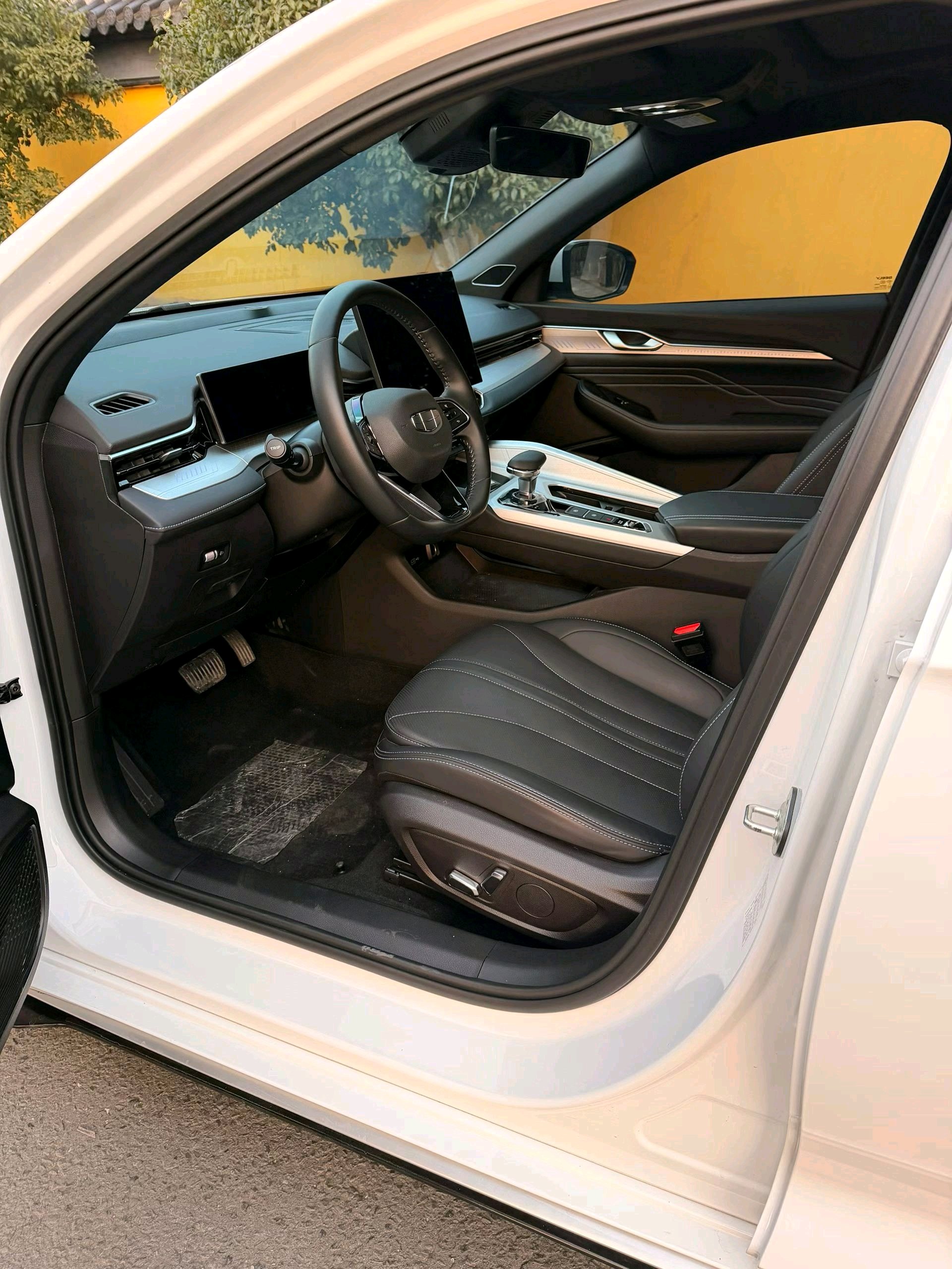 Geely 2025 Xingrui 1.5TD Dongfangyao Kunlun Edition