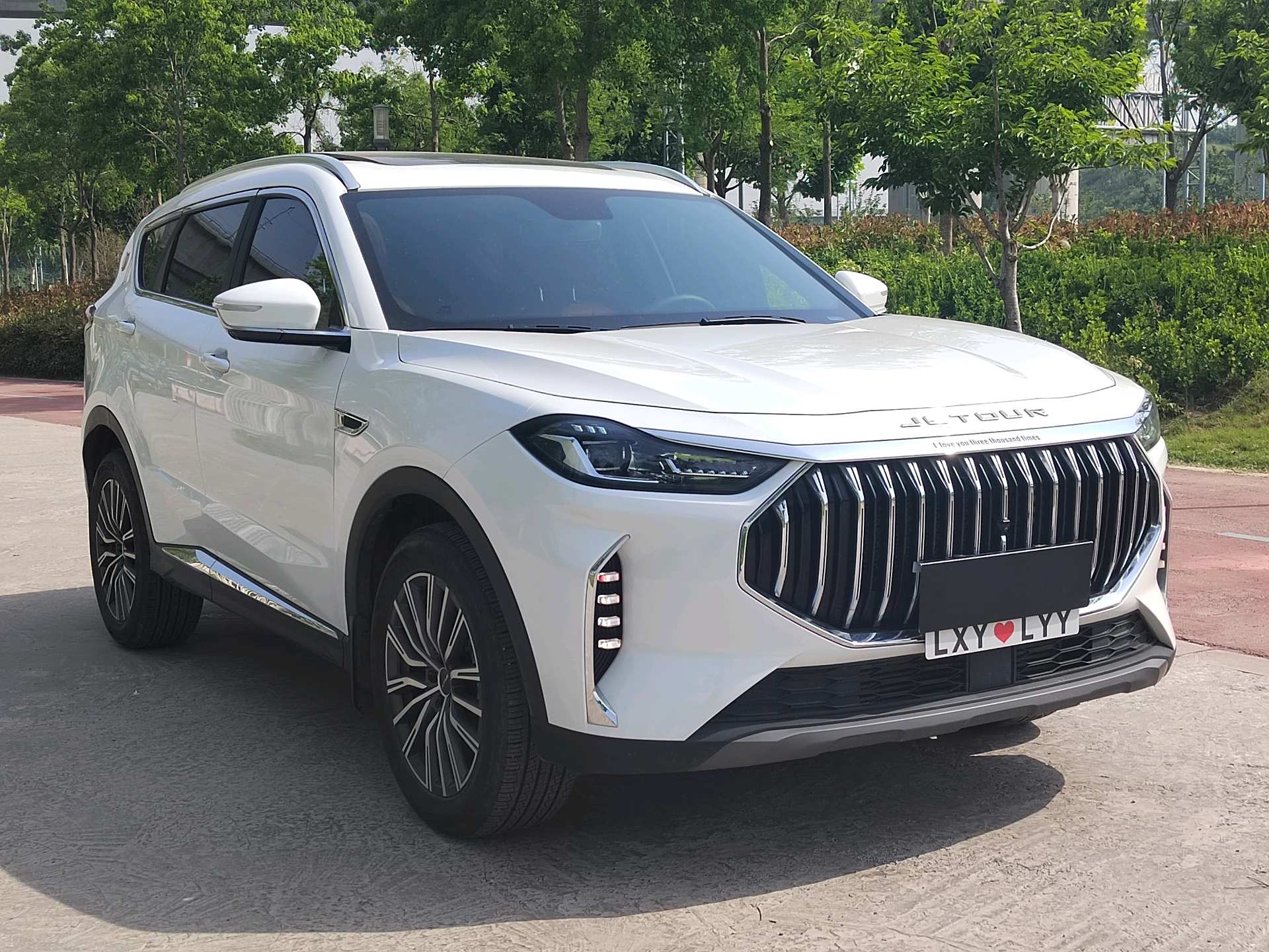 JETOUR 2023 X70 PLUS 1.6T Strong 5-Seater