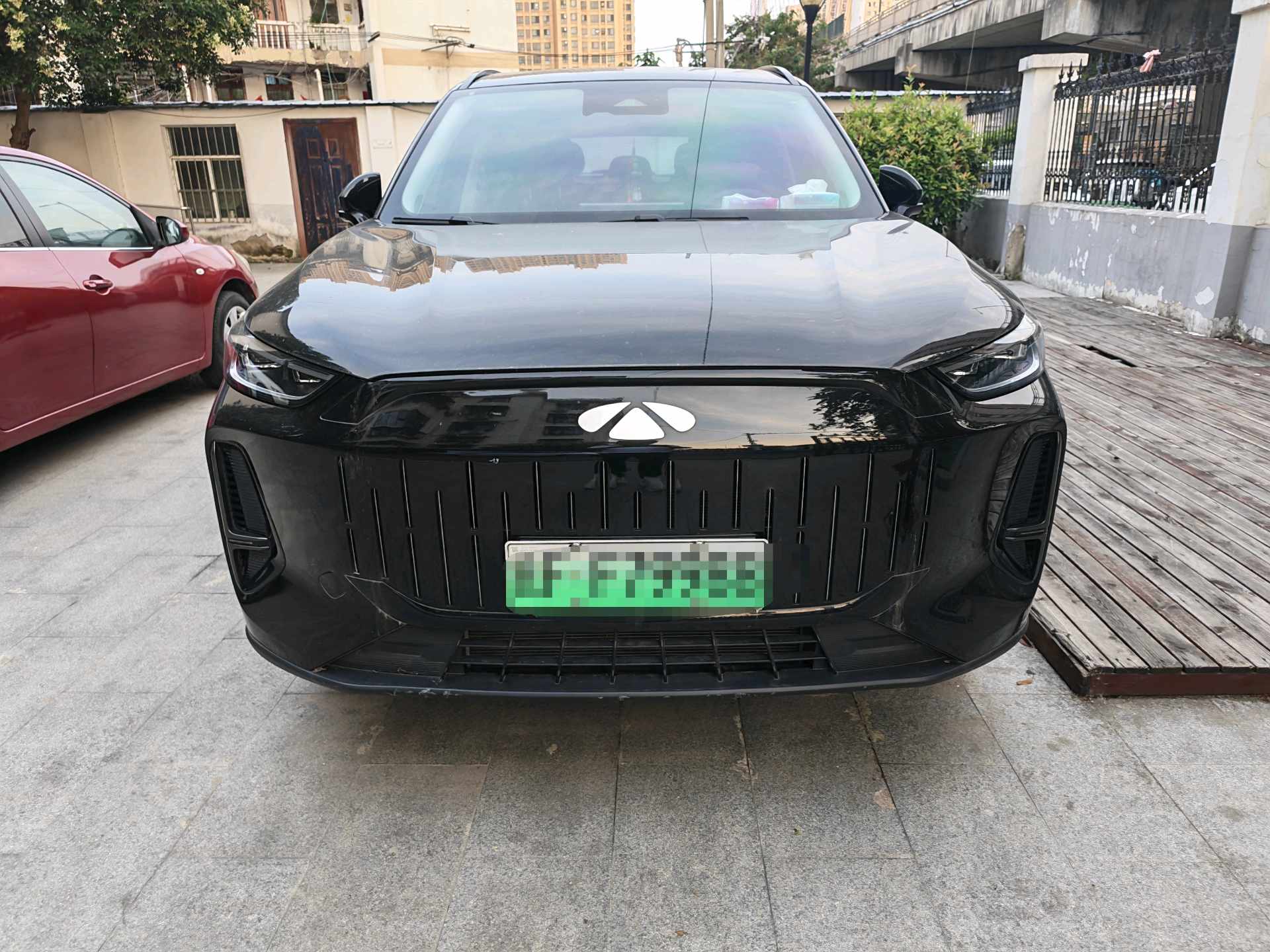 奇瑞 2024款 风云T9 C-DM 1.5T 120 长续航版舒适型7座