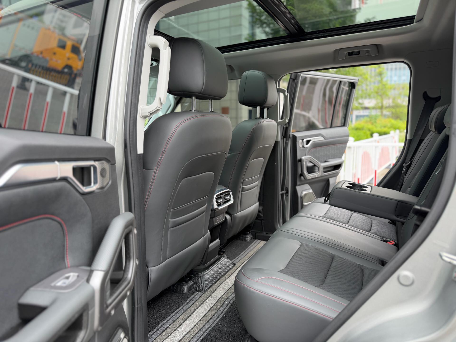 JETOUR 2023 Traveler 2.0T 4WD Cross PRO