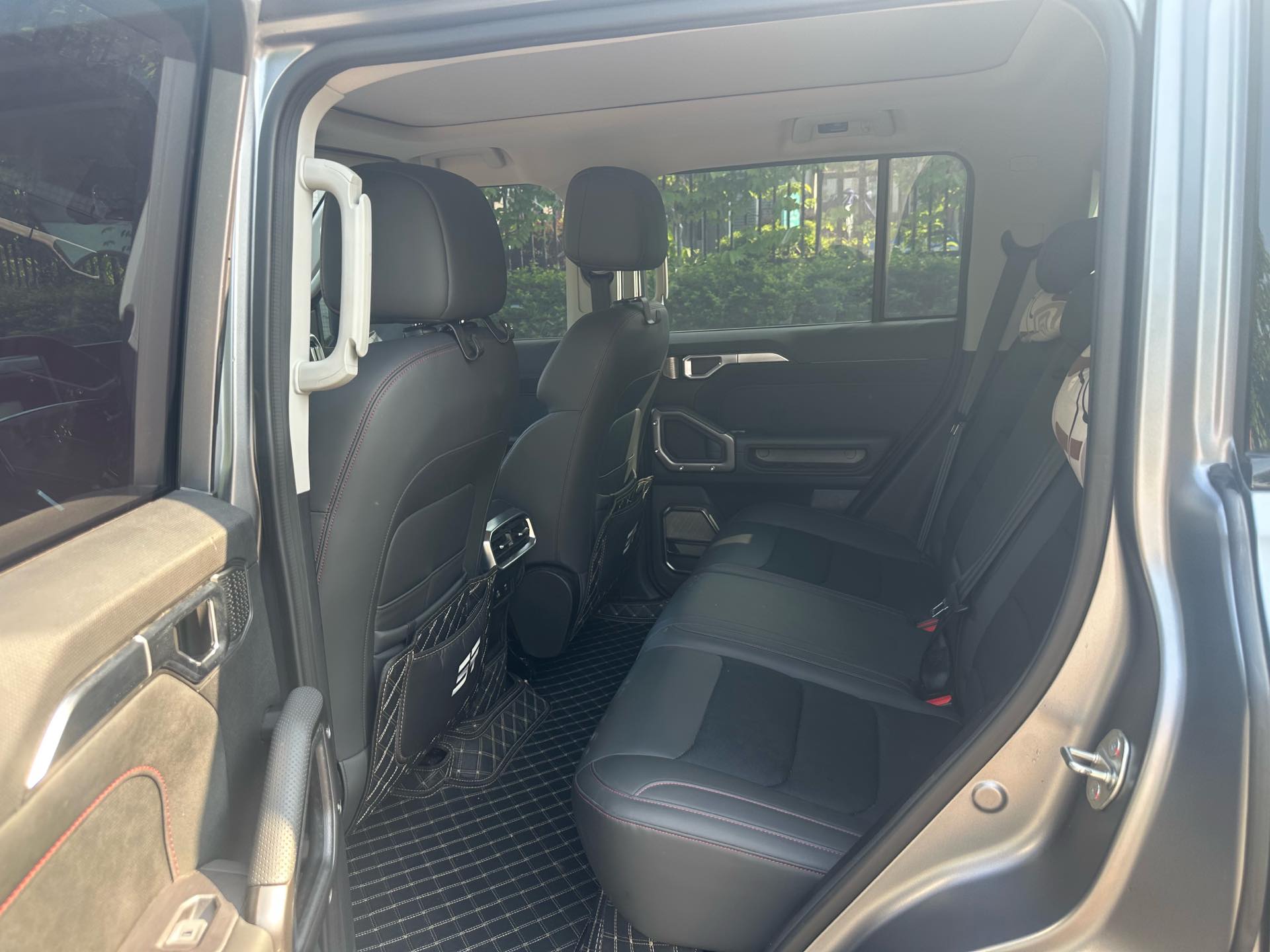 JETOUR 2023 Traveler 1.5T 2WD Discovery PRO