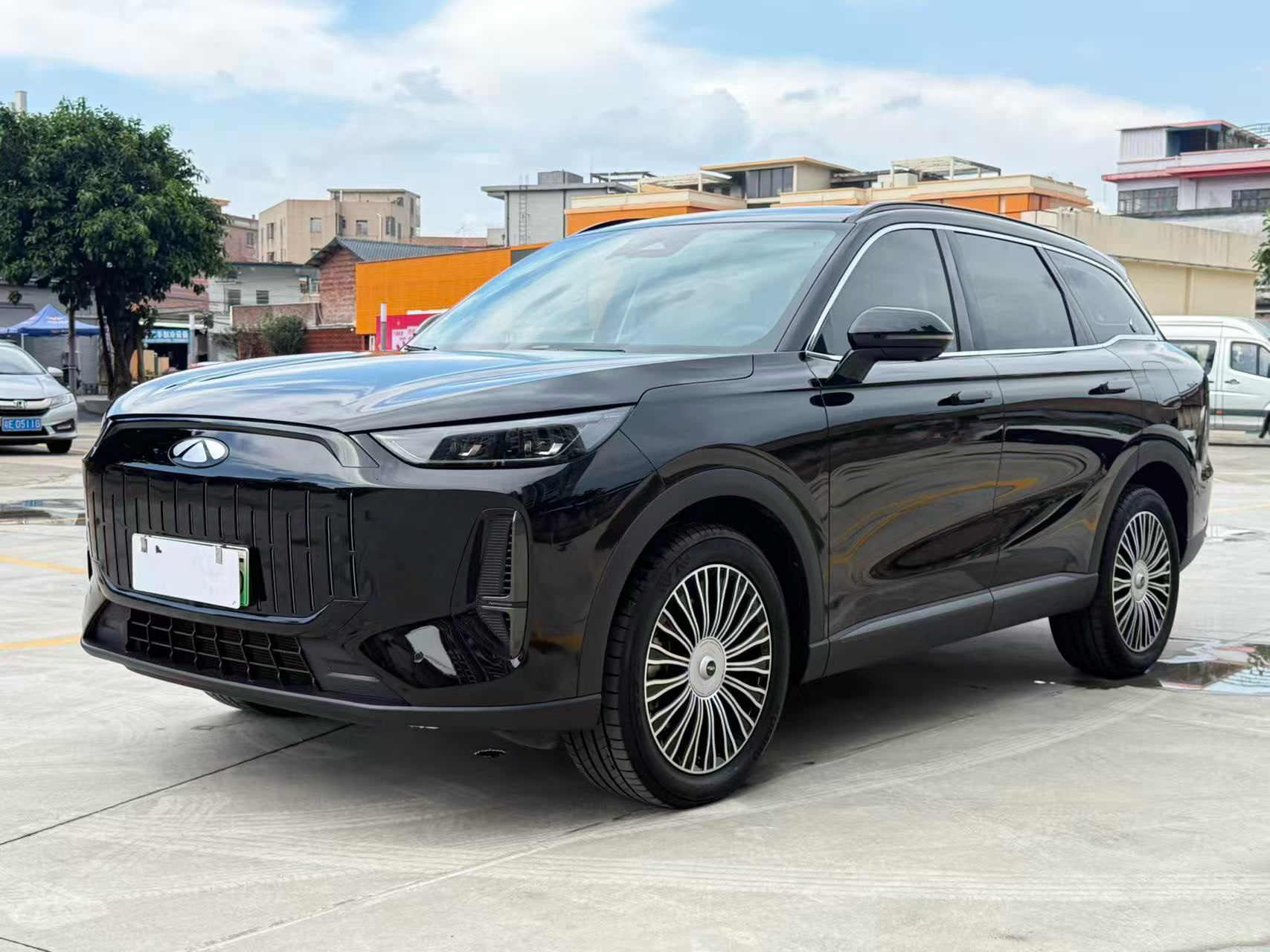 奇瑞 2024款 风云T9 C-DM 1.5T 120 长续航版豪华型7座