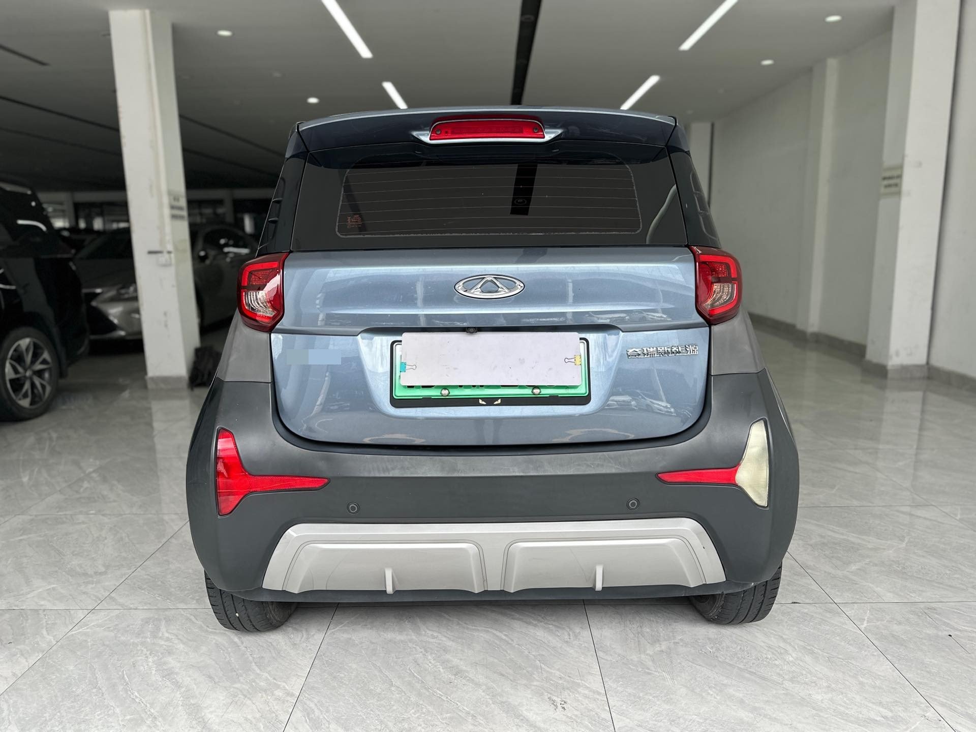 奇瑞 2022款 eQ1 甜粉款 半糖版 磷酸铁锂 30kW 301km(改款)