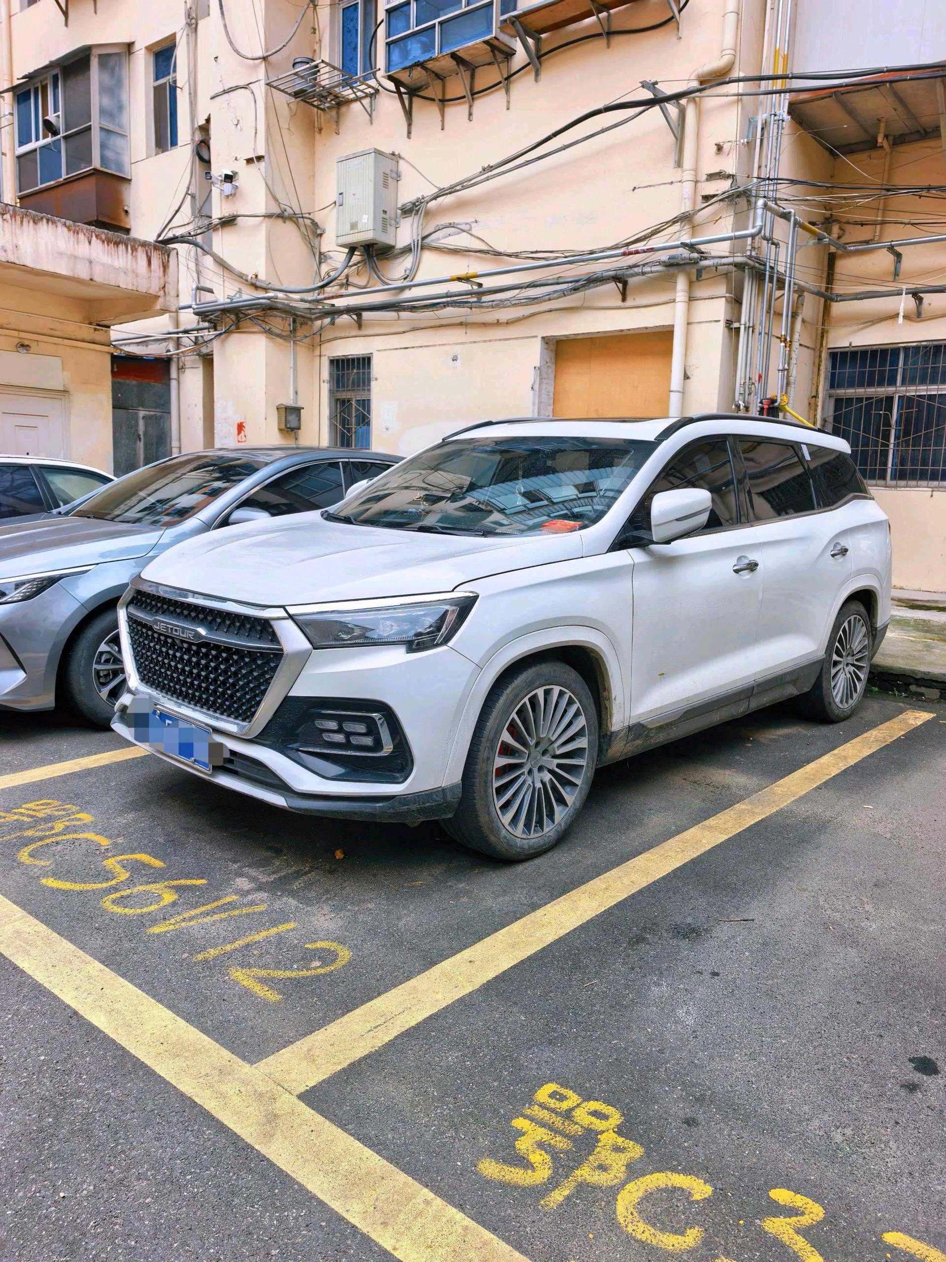 JETOUR 2020 X95 1.6T Exploration Pro 7-Seater