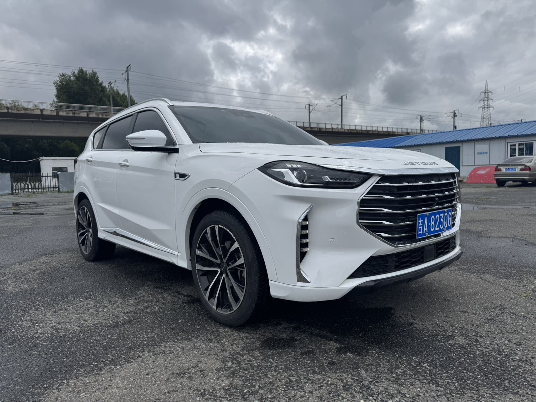 JETOUR 2021 X70 PLUS 1.6T Di PRO 5-Seater