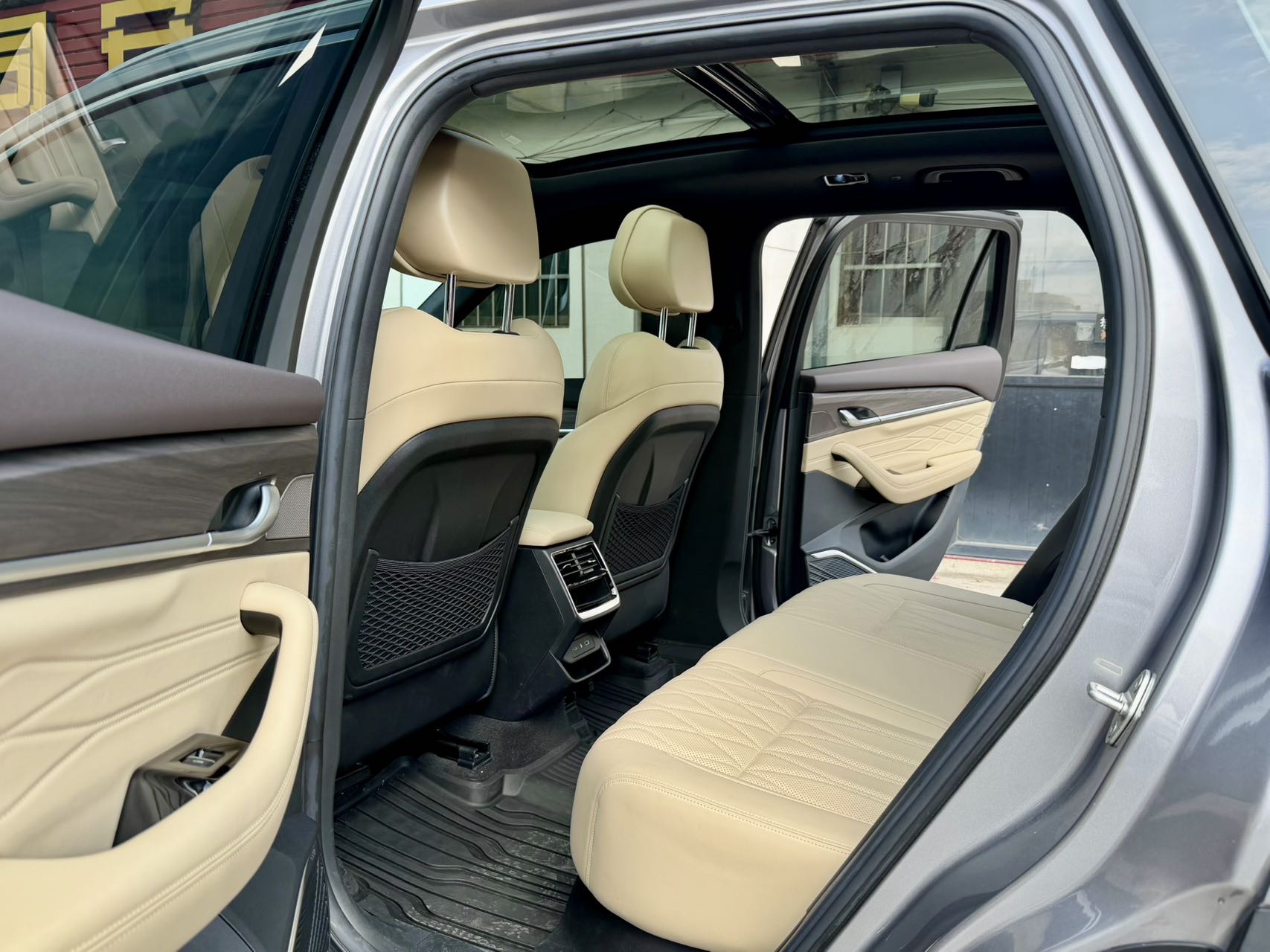 Geely 2025 Xingyue L 2.0TD Dongfang Yao Jinzhao Edition