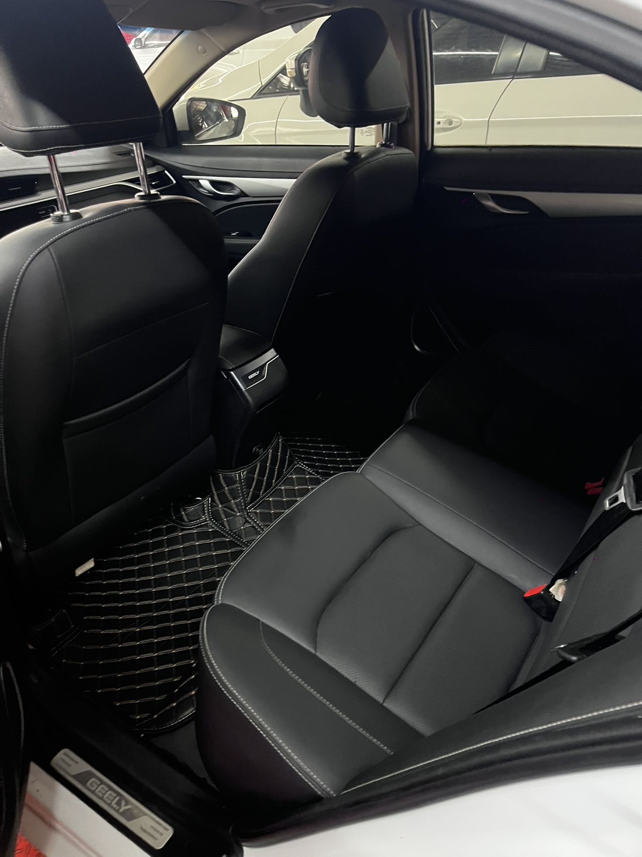 Geely 2018 Emgrand Sedan 1.5 Upward Internet Edition