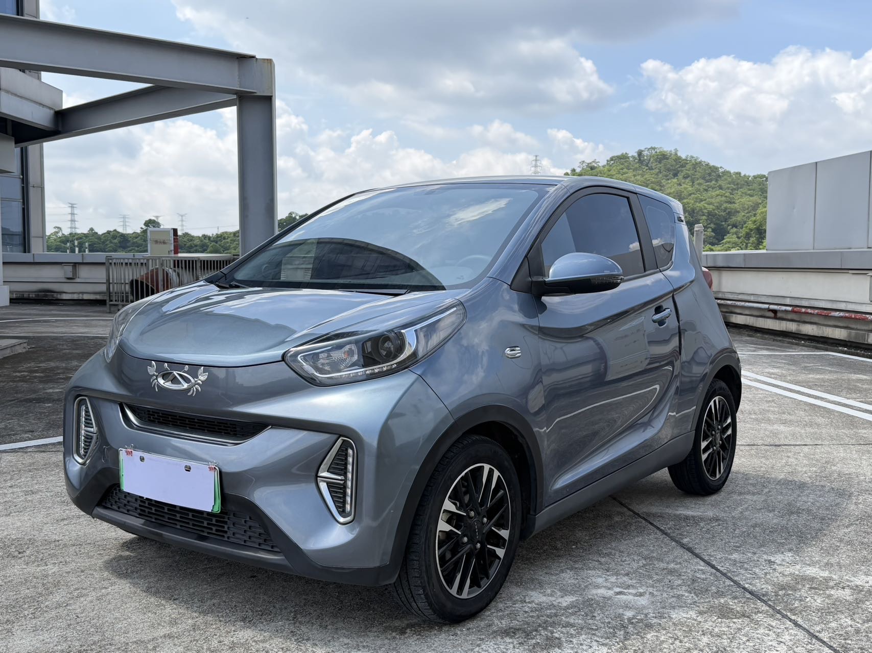 奇瑞 2022款 eQ1 甜粉款 半糖版 磷酸铁锂 30kW 301km