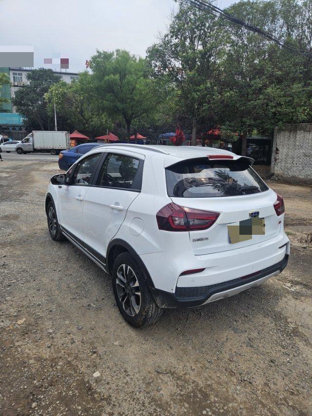 吉利 2019款 远景X3 1.5 升级版 精英型