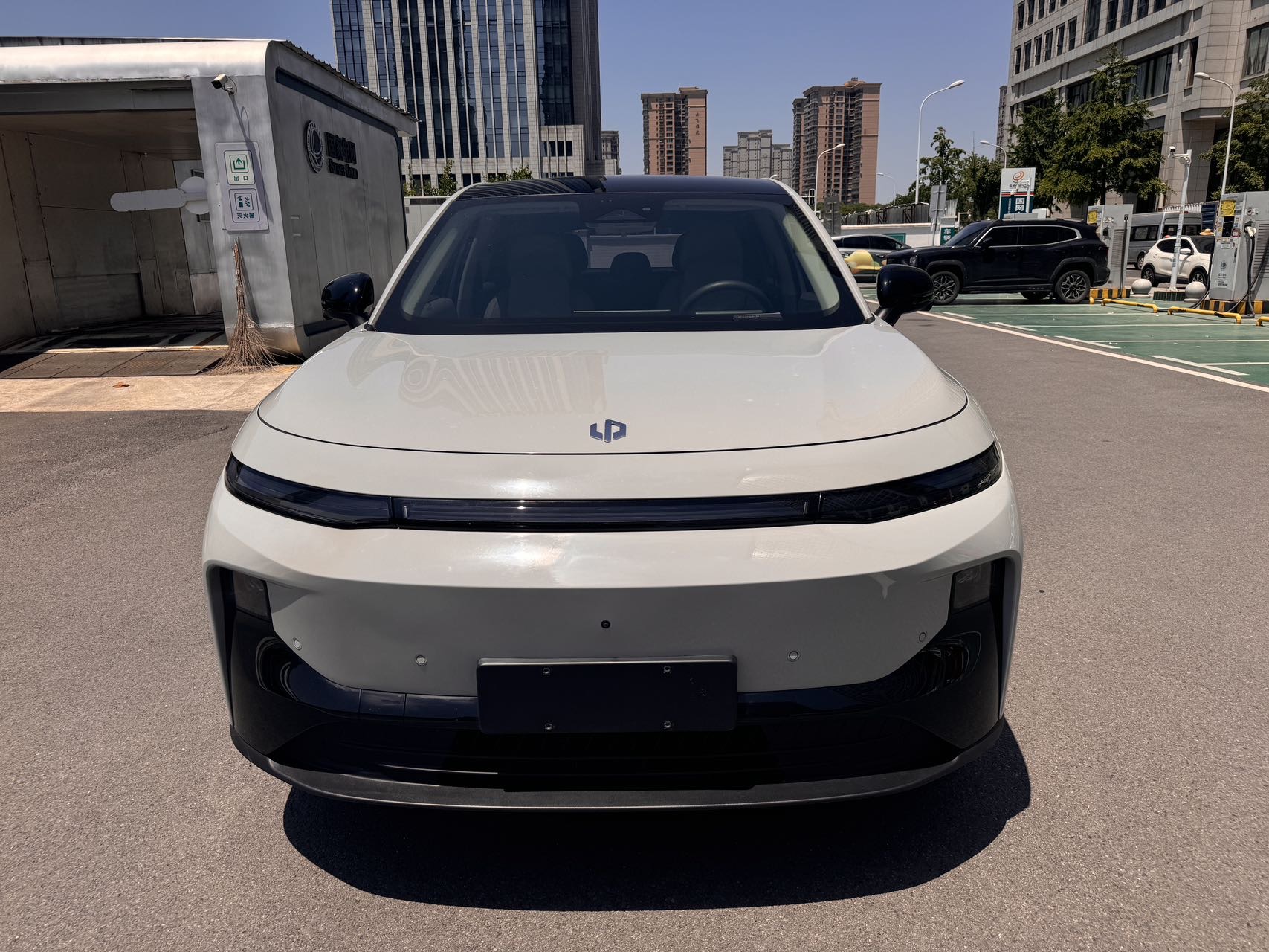 零跑 2025款 B10 510悦享智驾版