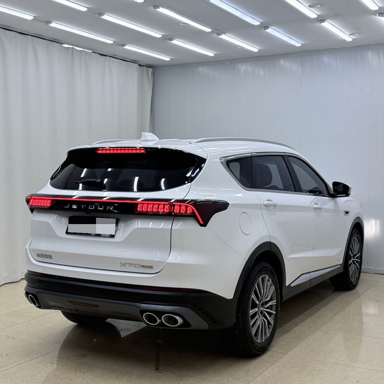 捷途 2023款 X70 PLUS 1.5T 自强PRO5座