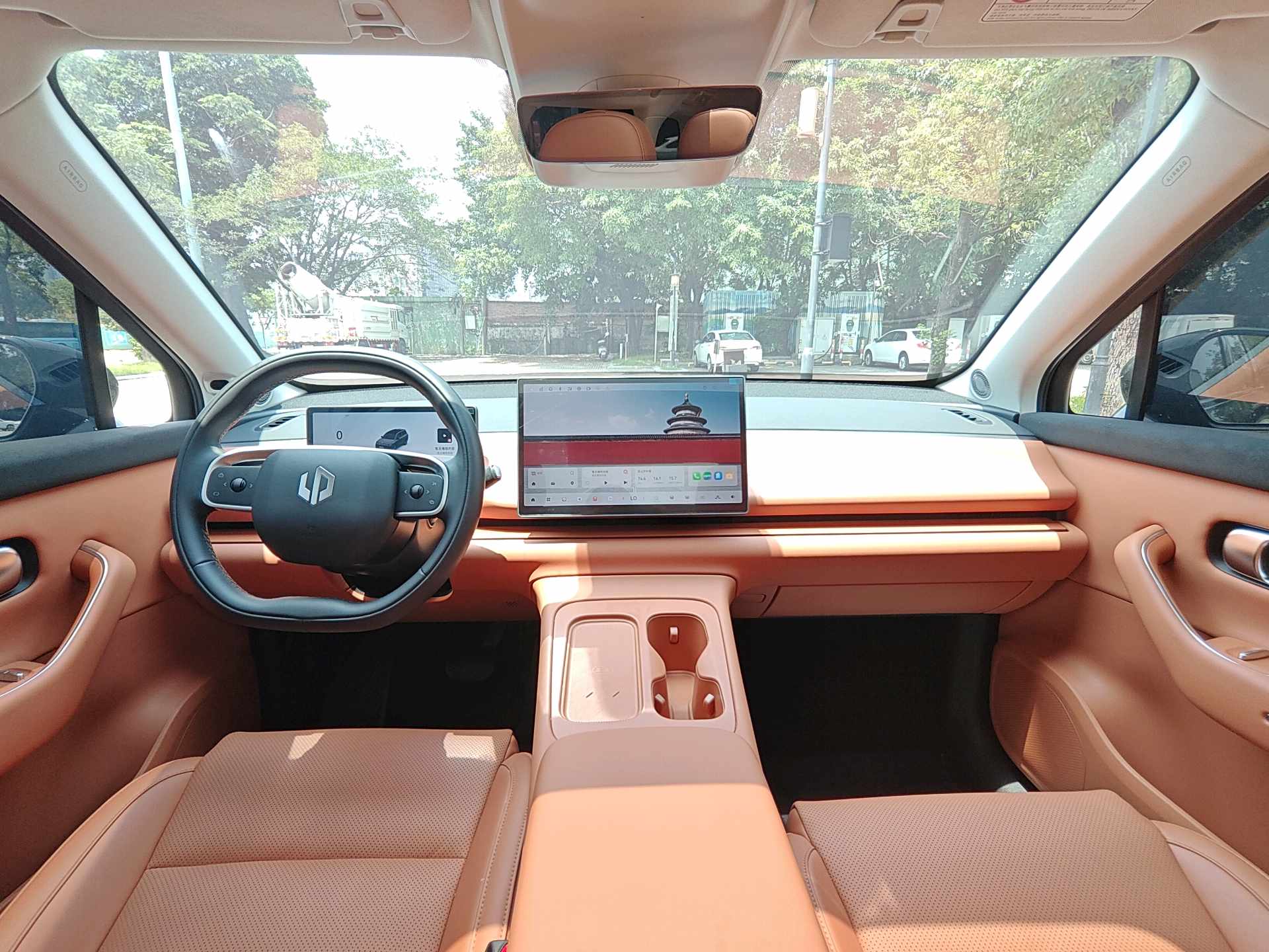 Leapmotor 2024 C16 200 Deluxe Edition