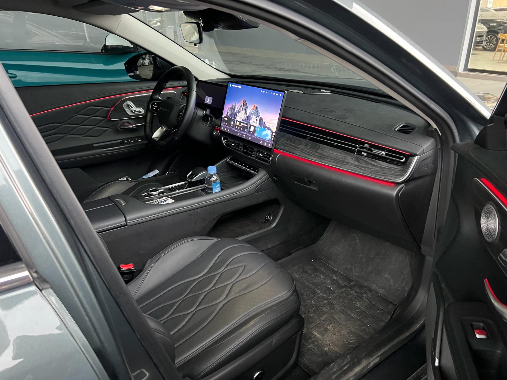 奇瑞 2025款 艾瑞泽8 Pro 1.6TGDI 290TGDI 舒适型