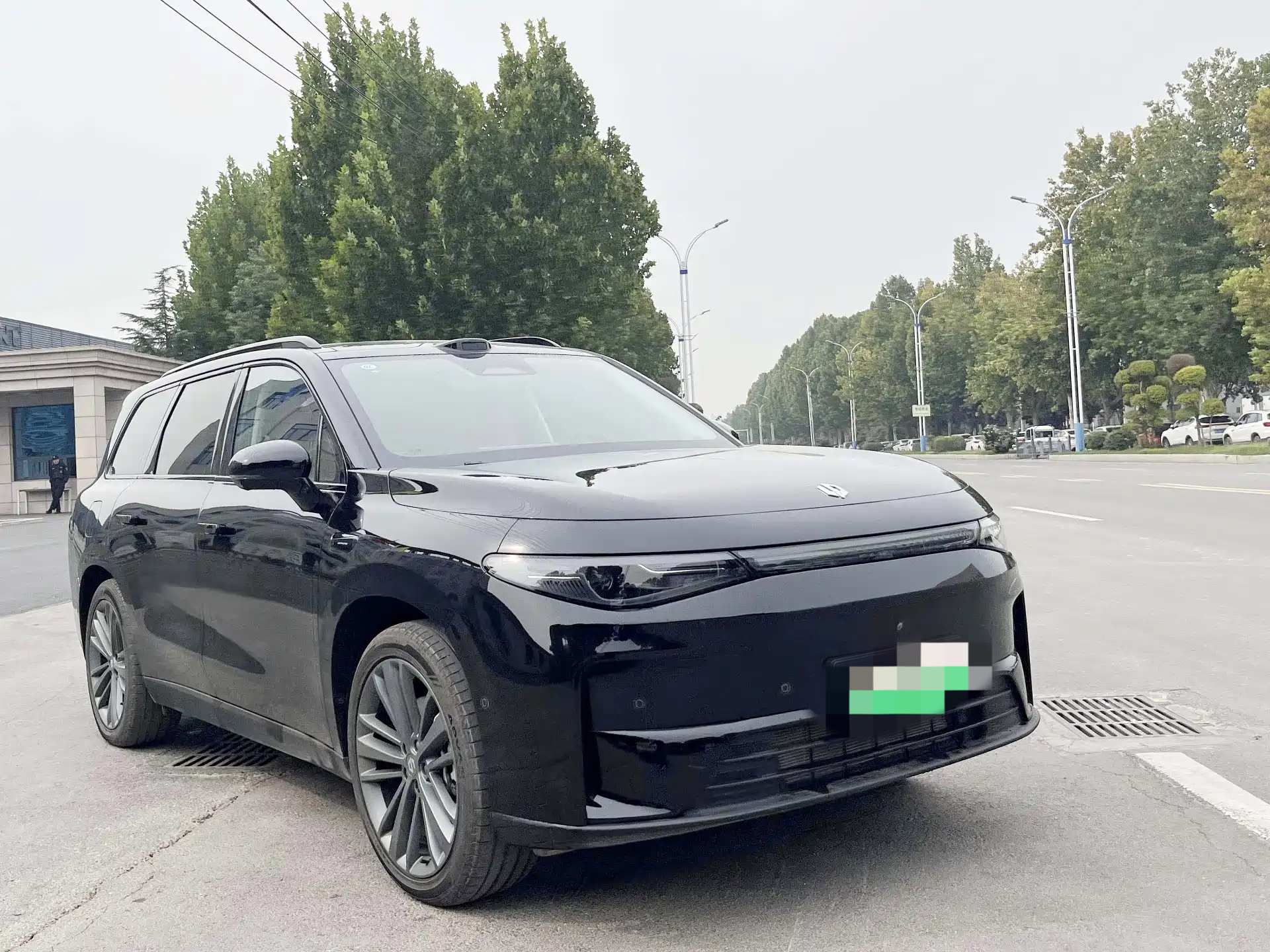 Leapmotor 2026 C16 280 LiDAR Zhizun Edition 6-Seater