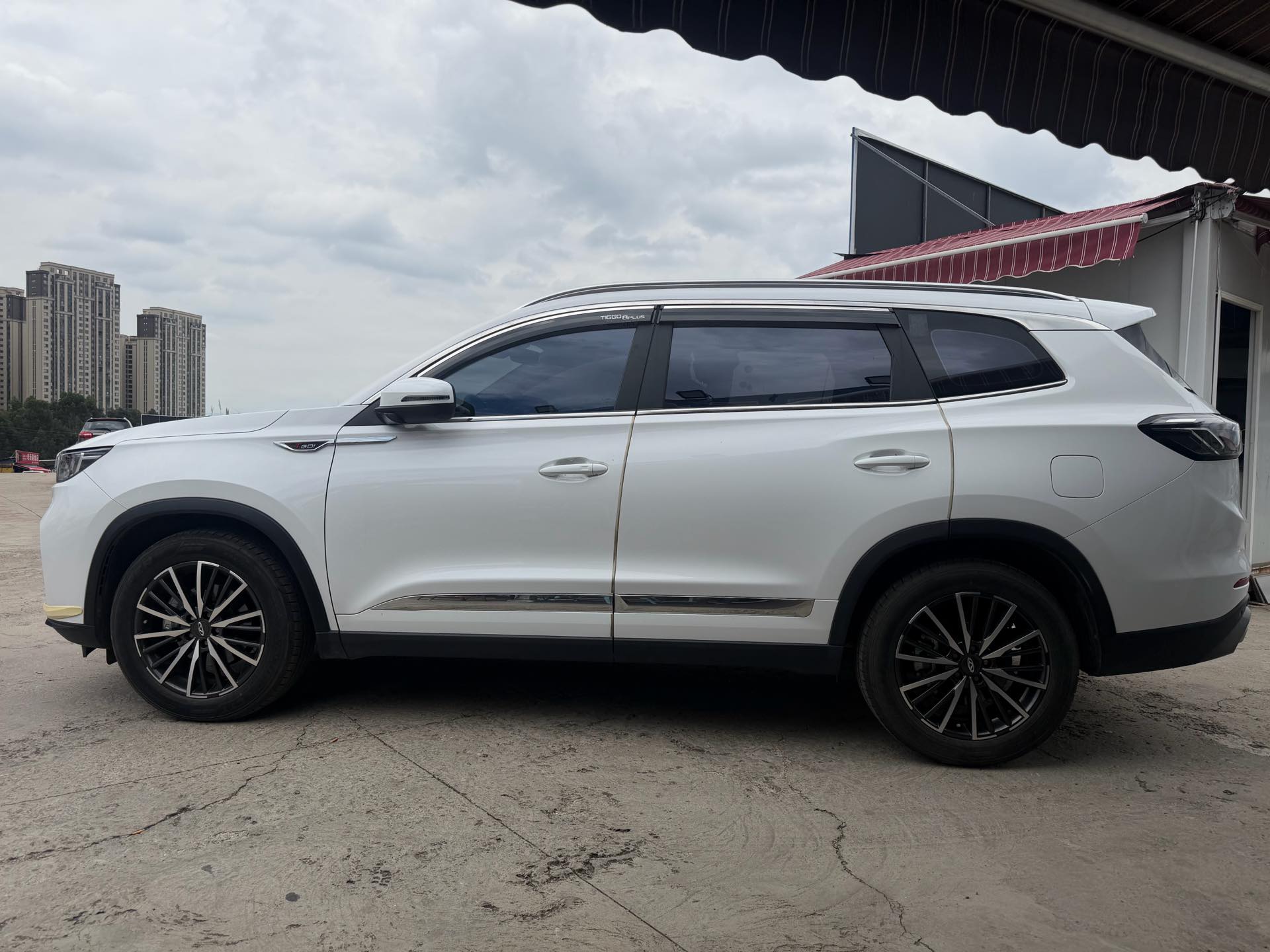 奇瑞 2022款 瑞虎8 PLUS 1.6TGDI 290TGDI 豪享版