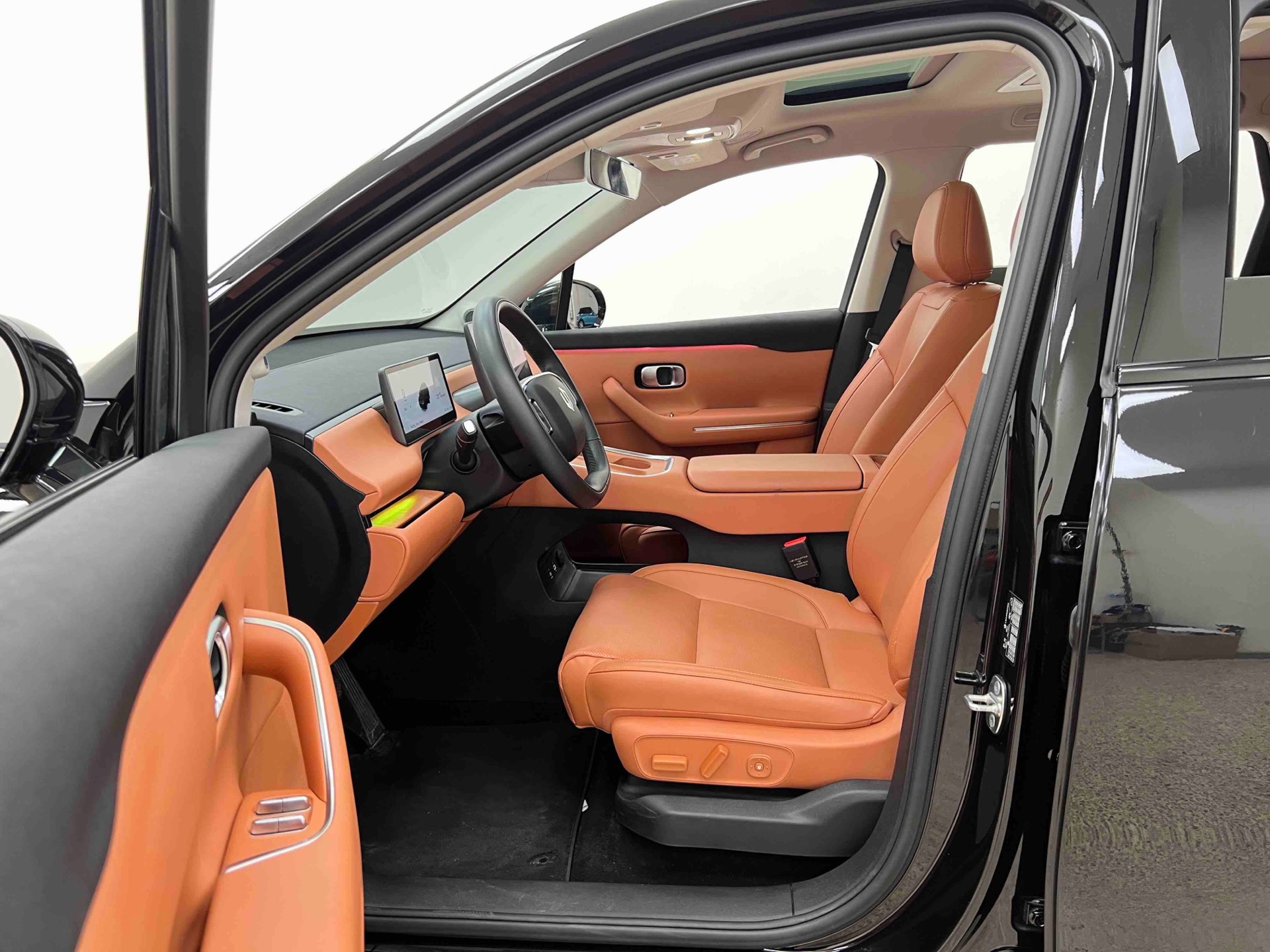 Leapmotor 2026 C16 280 LiDAR Zhizun Edition 6-Seater