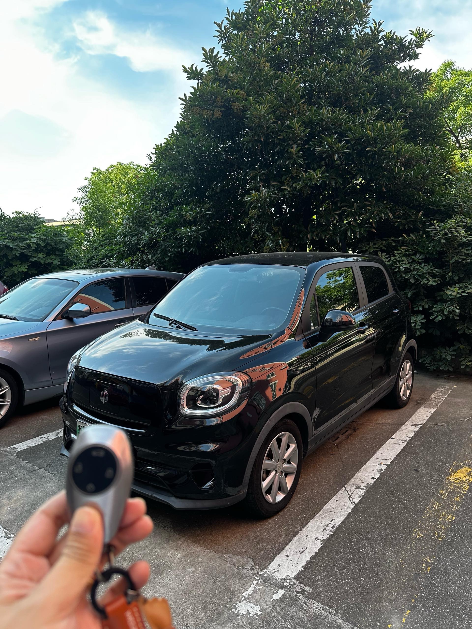 Leapmotor 2022 T03 Amber Edition