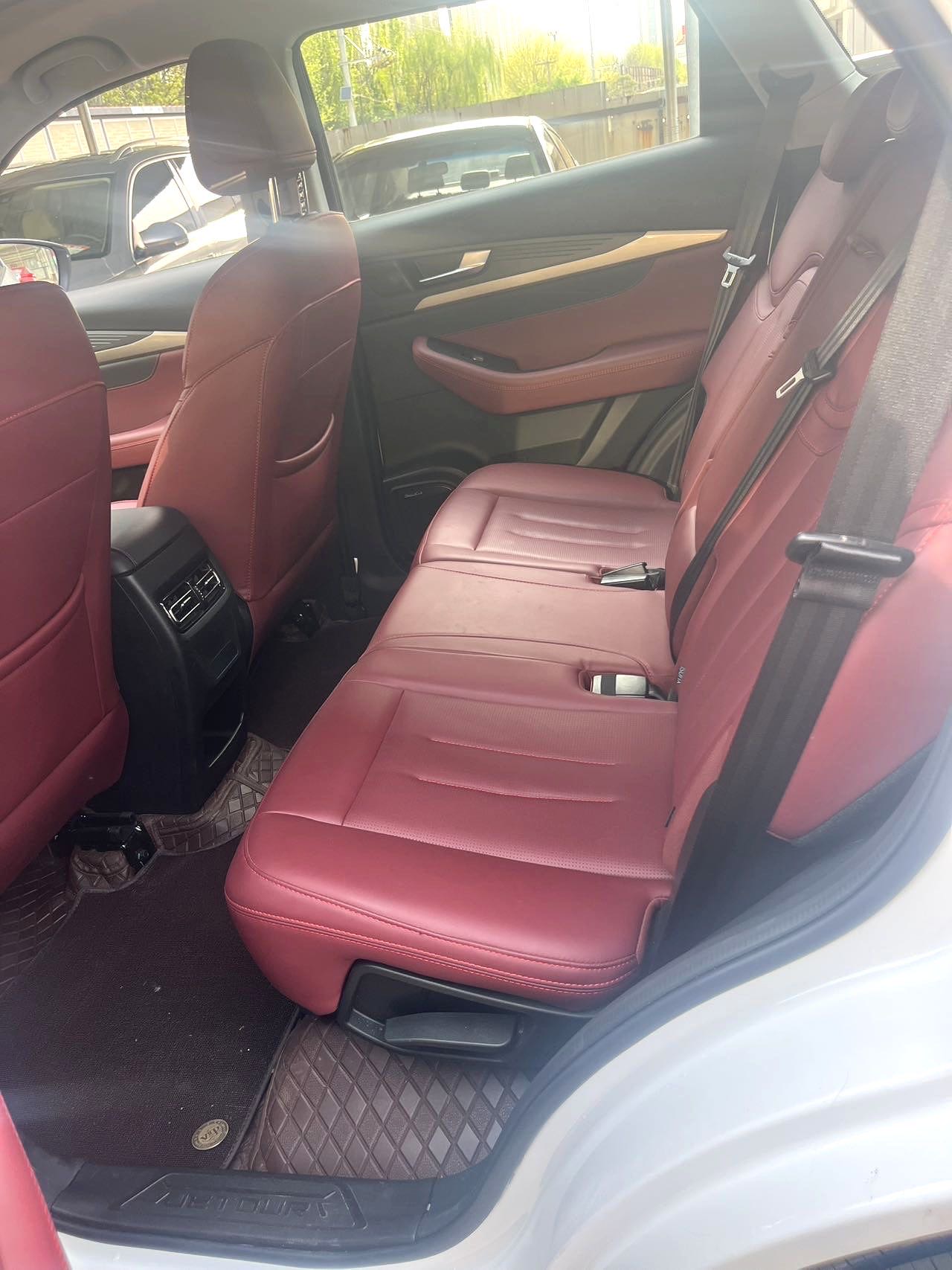 JETOUR 2023 X70 1.5T Beyond Edition 5-Seater