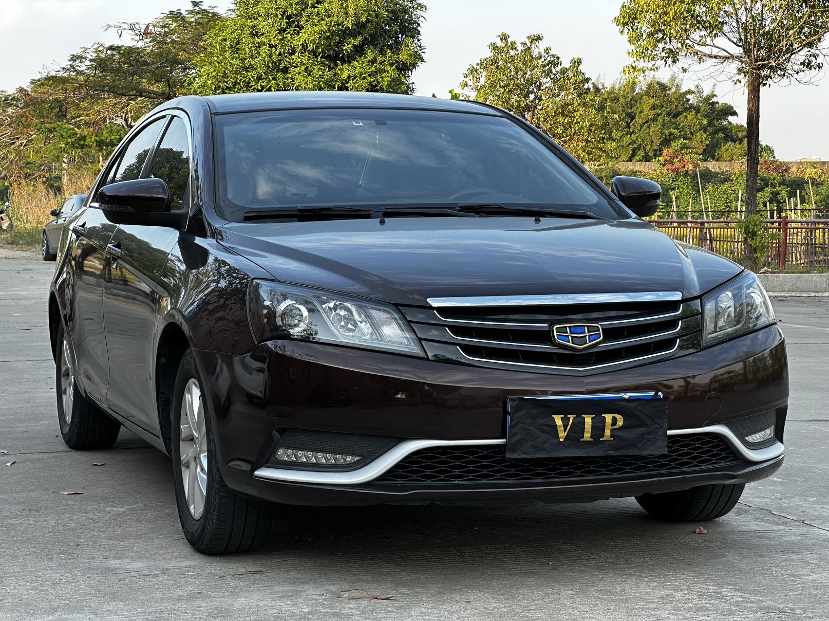 Geely 2016 Emgrand Sedan 1.5 CVT Luxury Edition