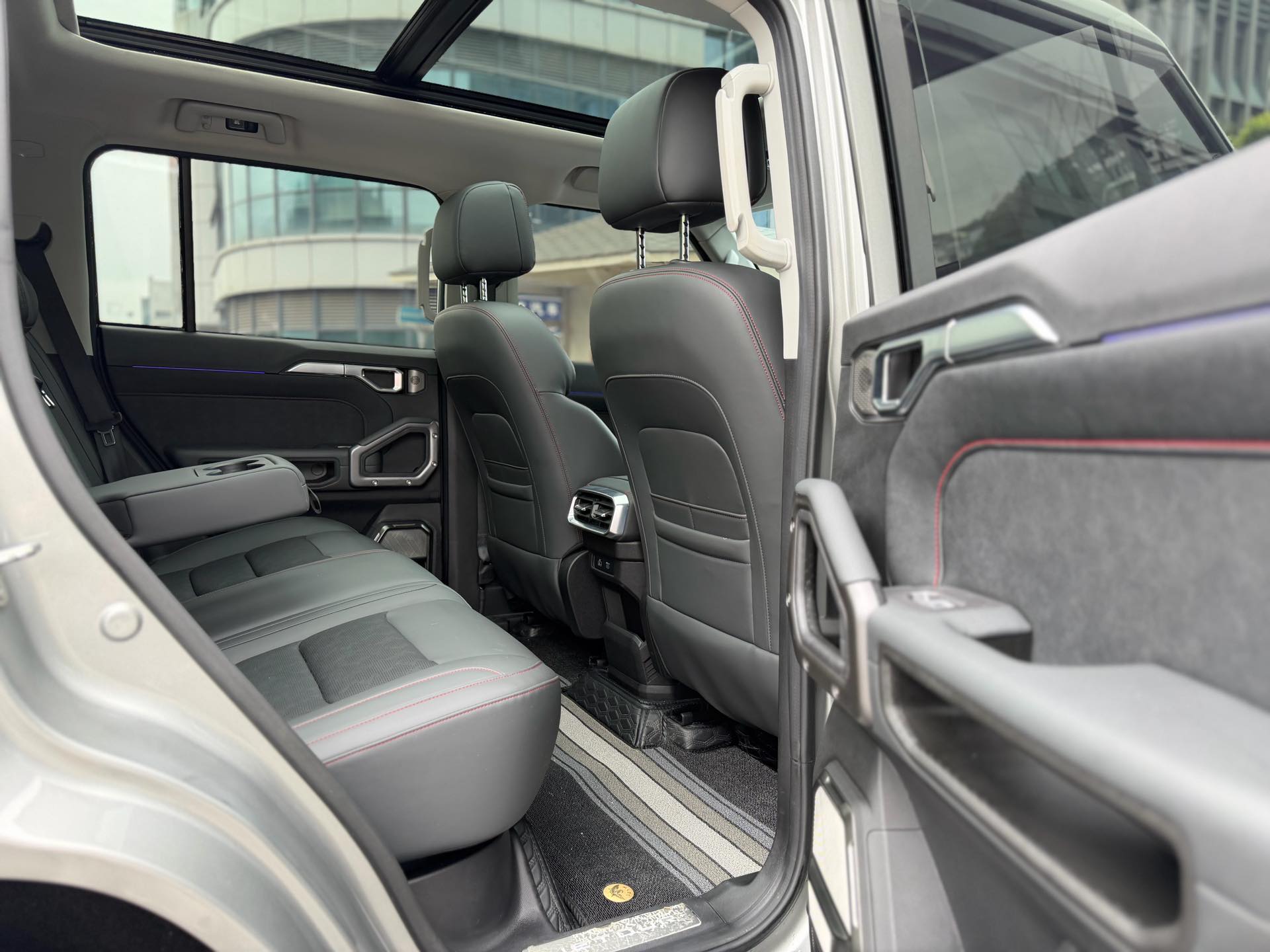 JETOUR 2023 Traveler 2.0T 4WD Cross PRO