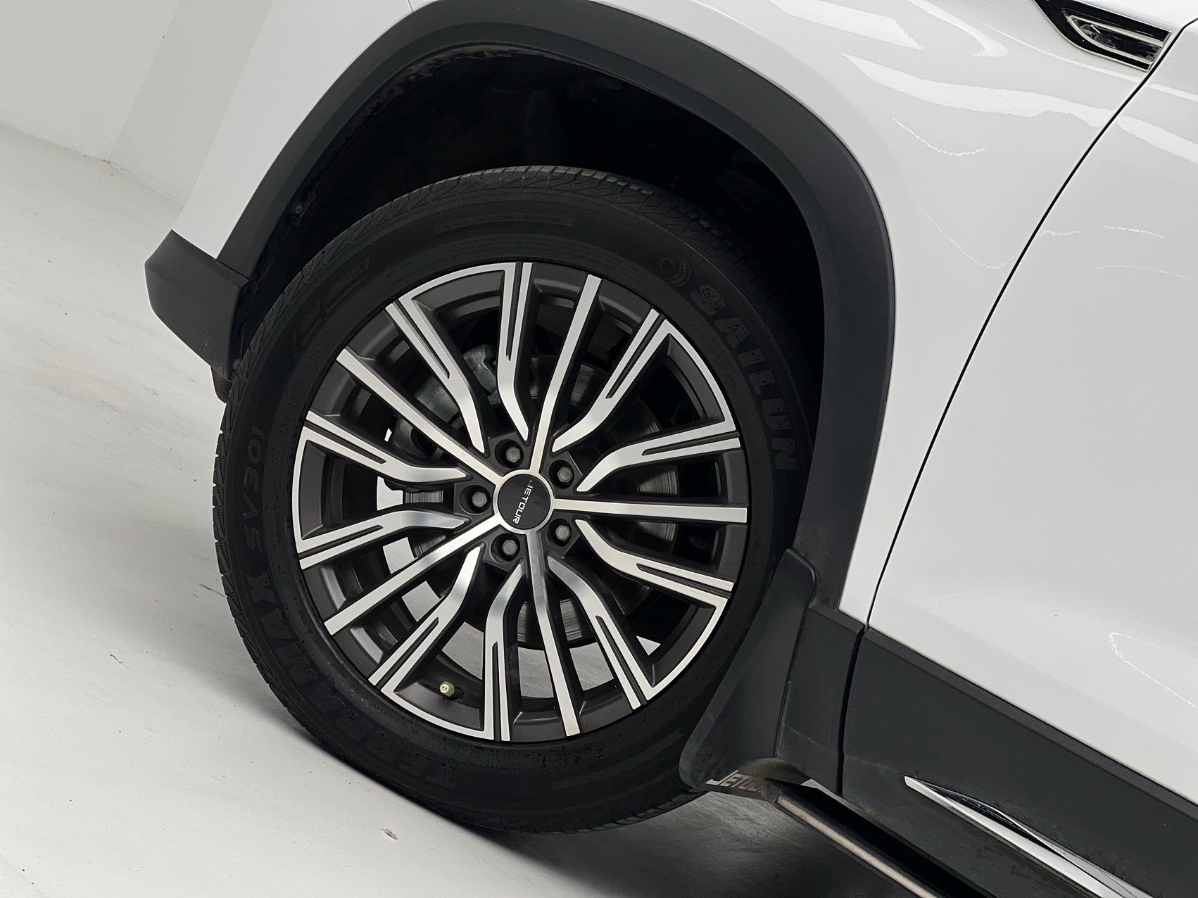 JETOUR 2021 X90 PLUS 1.5T Fudi 7-Seater