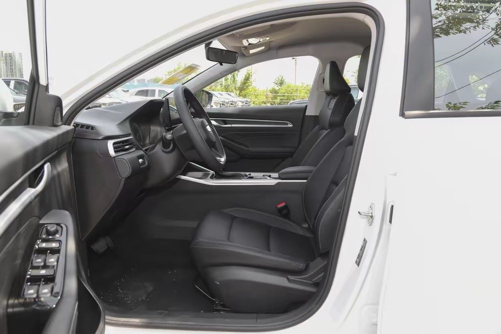 Geely 2025 Emgrand Sedan 1.5 CVT Xingyao Edition