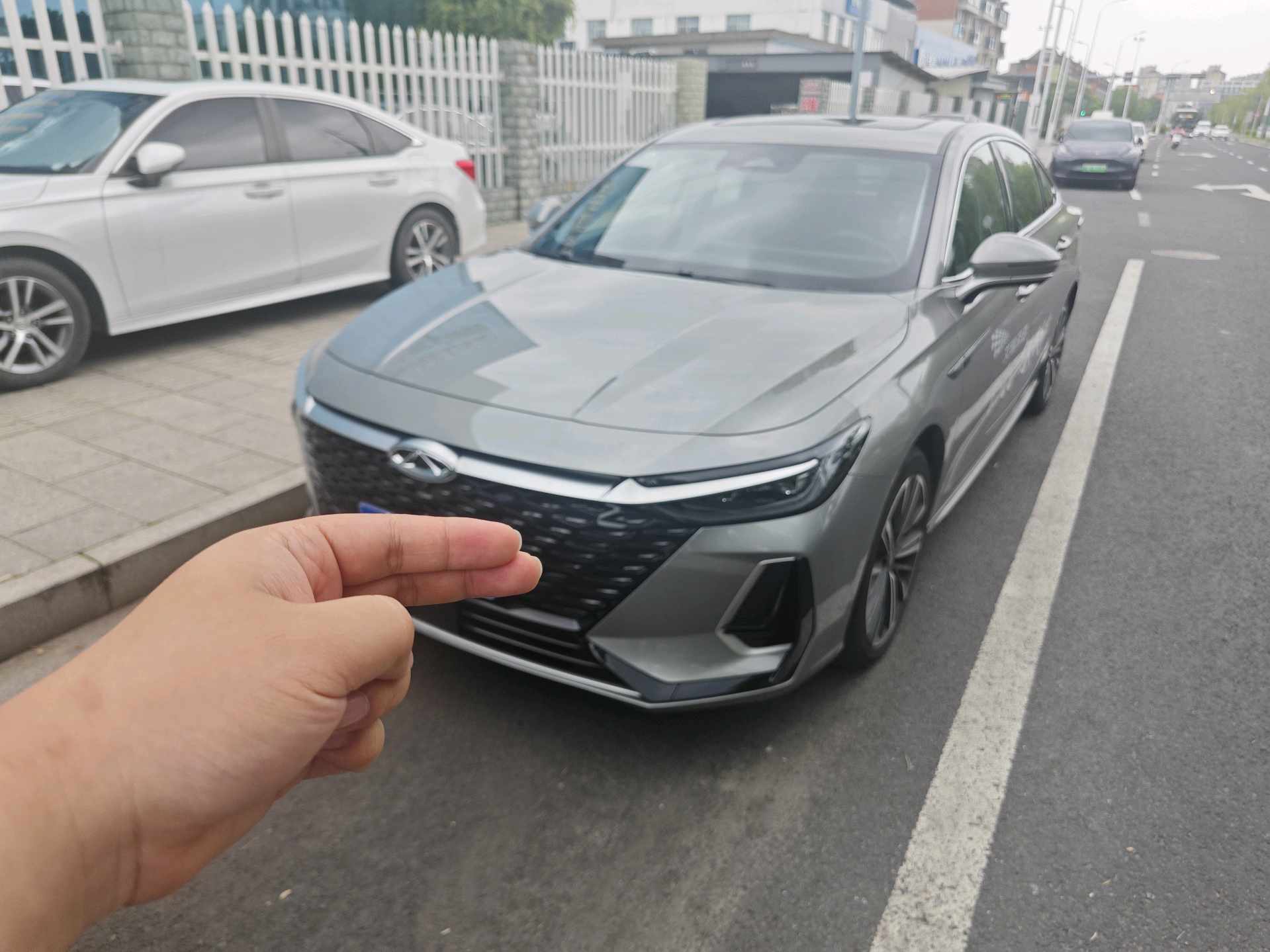 奇瑞 2025款 艾瑞泽8 1.6T 睿