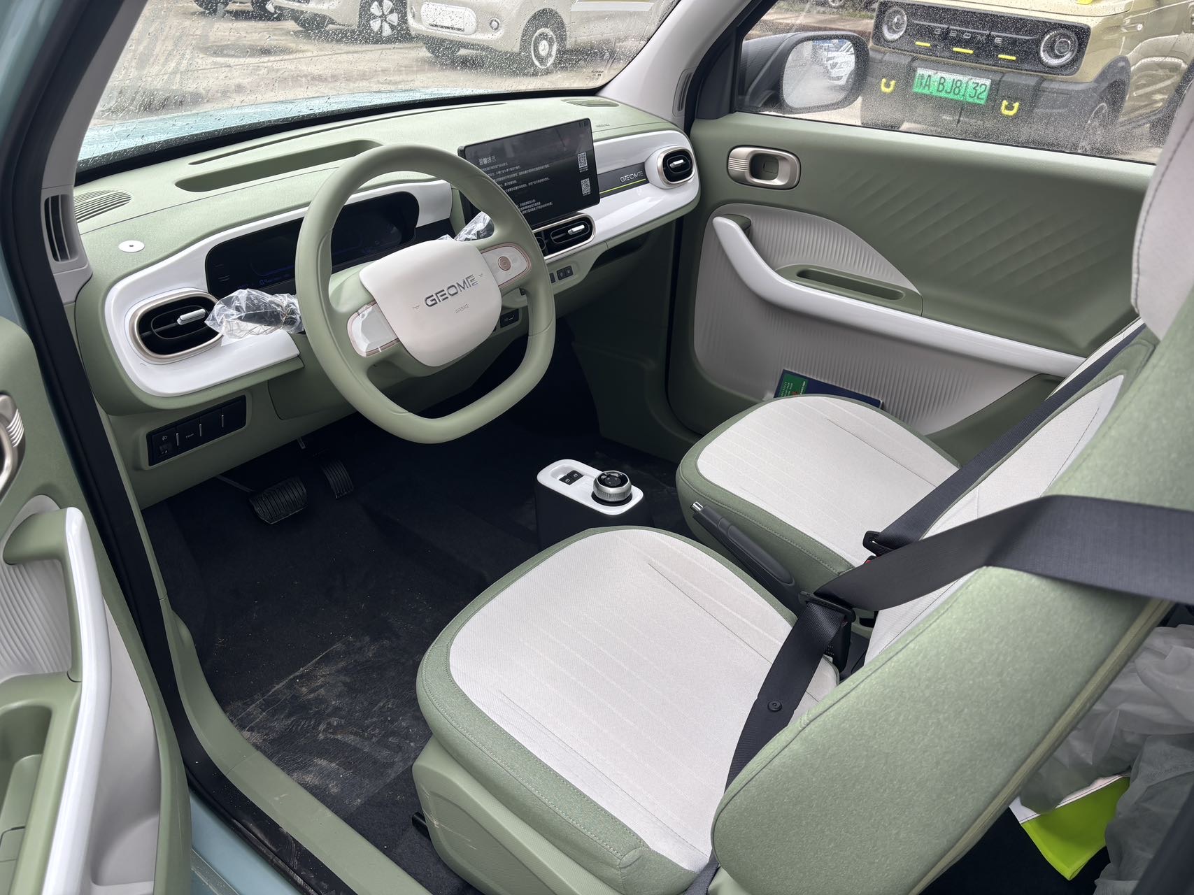 吉利 2025款 熊猫MINI 210km 元气熊