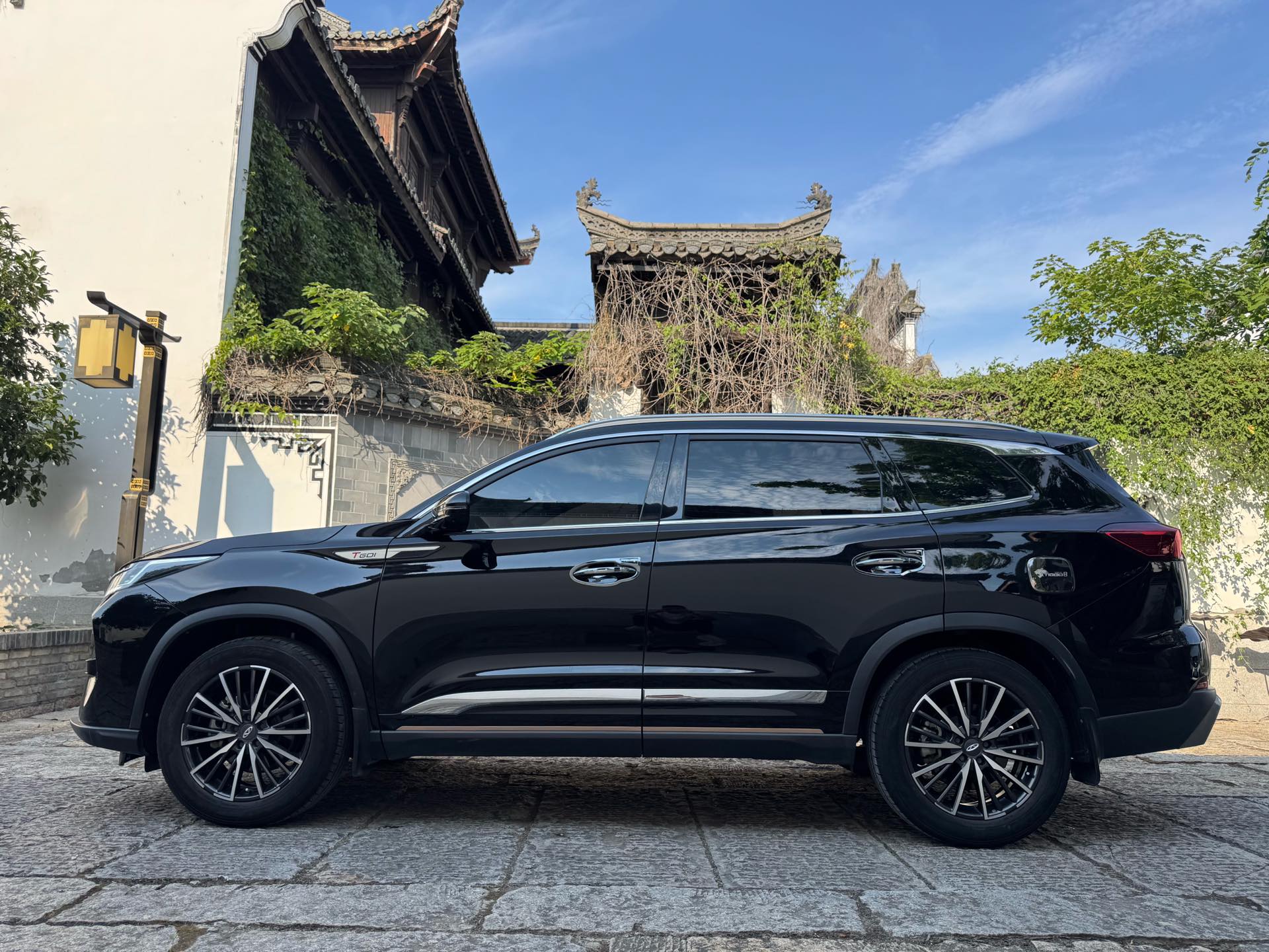 奇瑞 2022款 瑞虎8 PRO 1.6T 290T 两驱浩瀚版5座