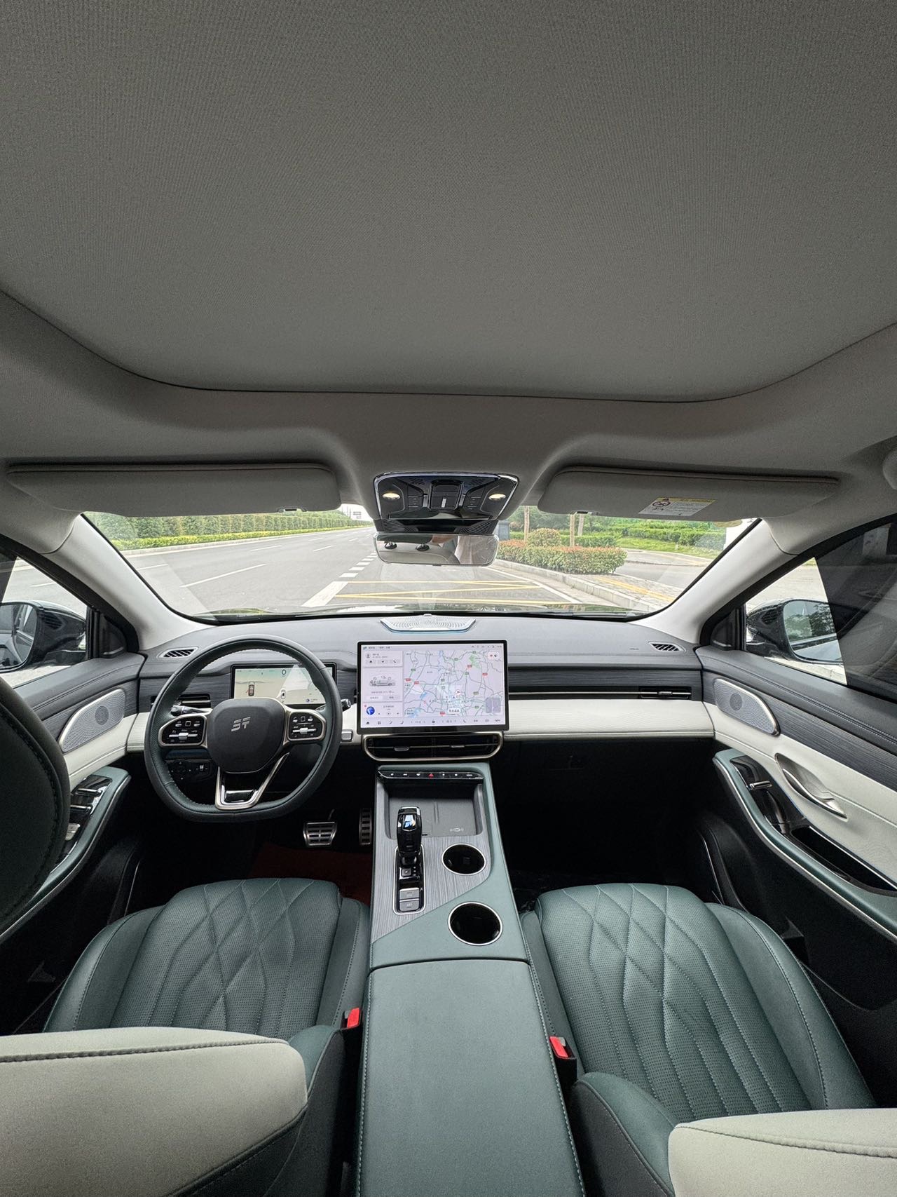 JETOUR 2023 Shanhai L9 1.5TD Pro 7-Seater