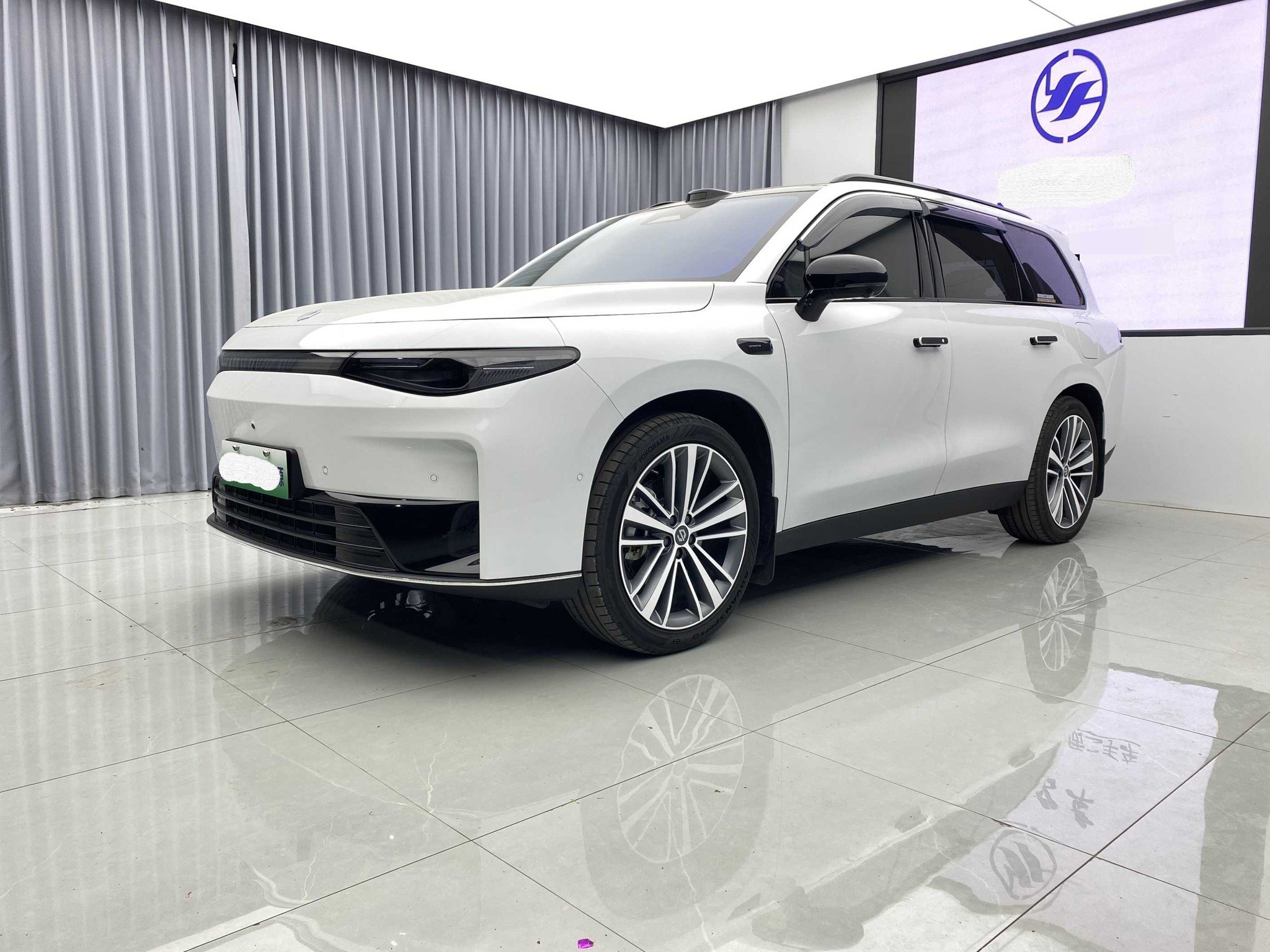 零跑 2026款 C16 630激光雷达智尊版5座