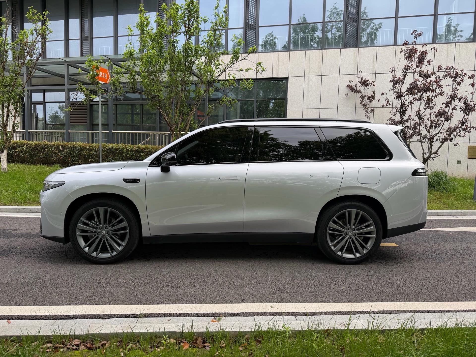 Leapmotor 2024 C16 200 Deluxe Edition