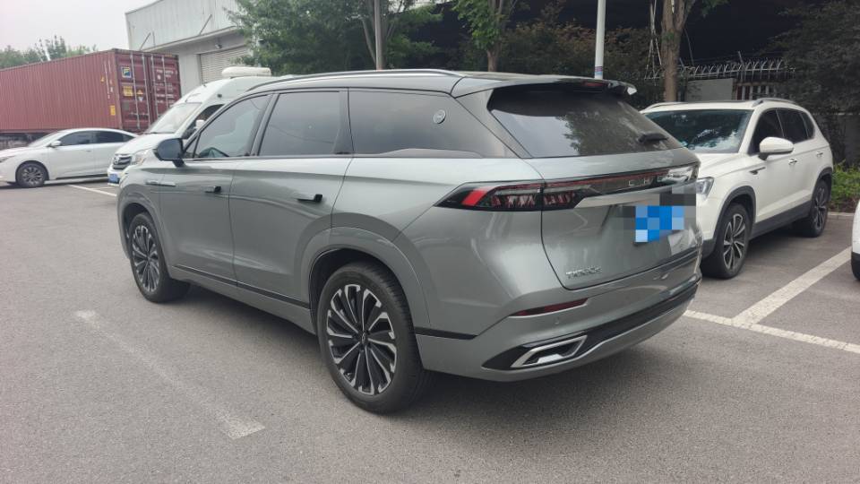 奇瑞 2023款 瑞虎9 2.0T 400T 两驱豪华版5座