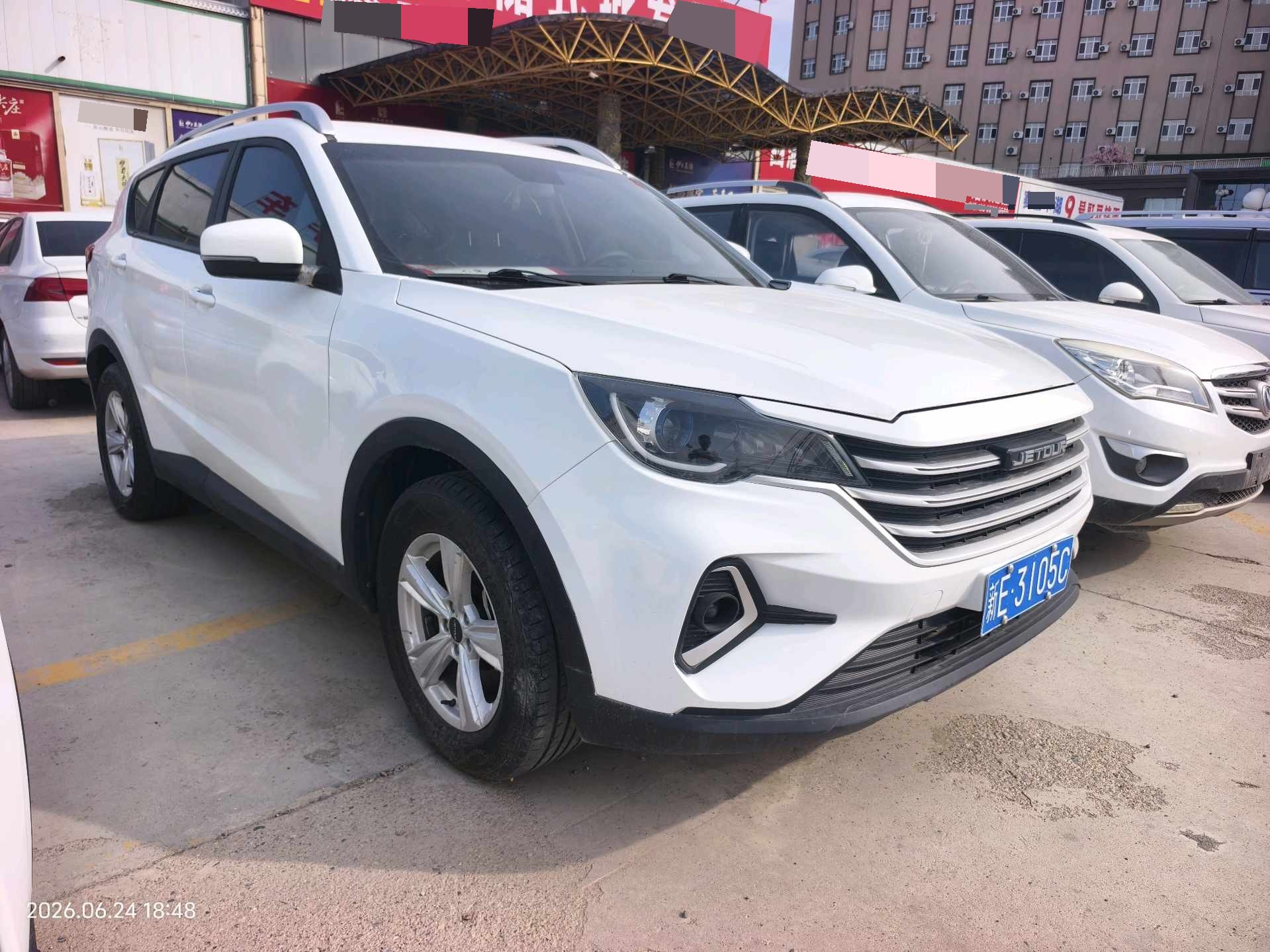 JETOUR 2021 X70M 1.5T Deluxe Partner 6-Seater