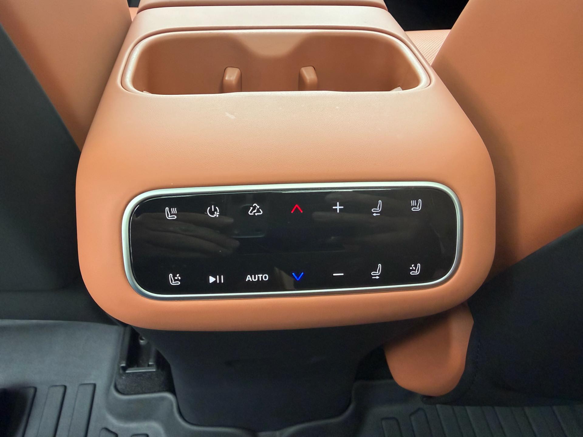 Leapmotor 2024 C16 200 Deluxe Edition