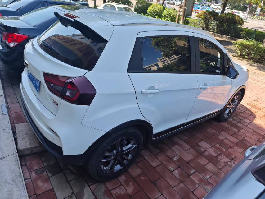 Geely 2020 Vision X3 1.5 CVT Premium