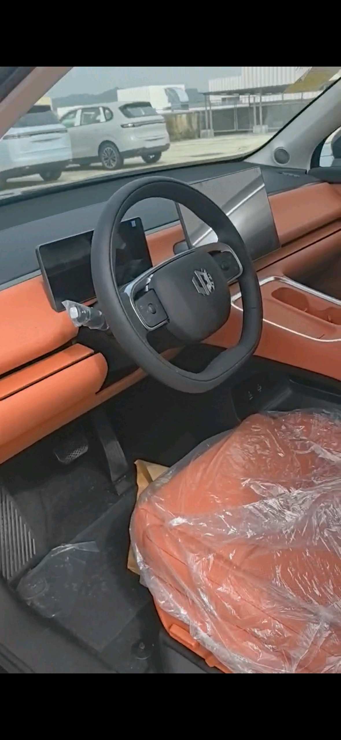 Leapmotor 2026 C16 280 LiDAR Zhizun Edition 6-Seater